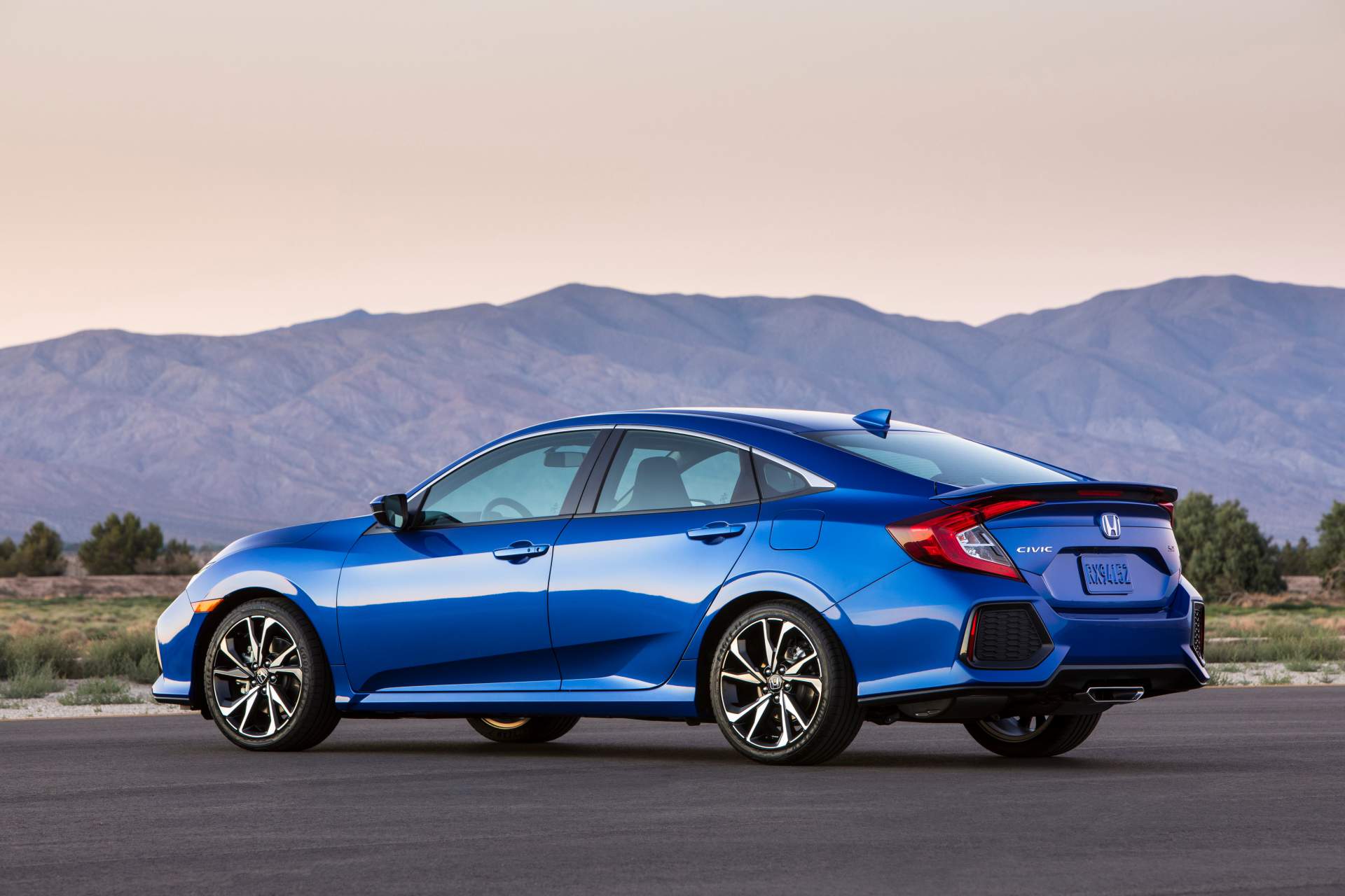 2019 Honda Civic Si Sedan 2019 Honda Civic Si Models Bring Minor Updates And $200 Price Hike