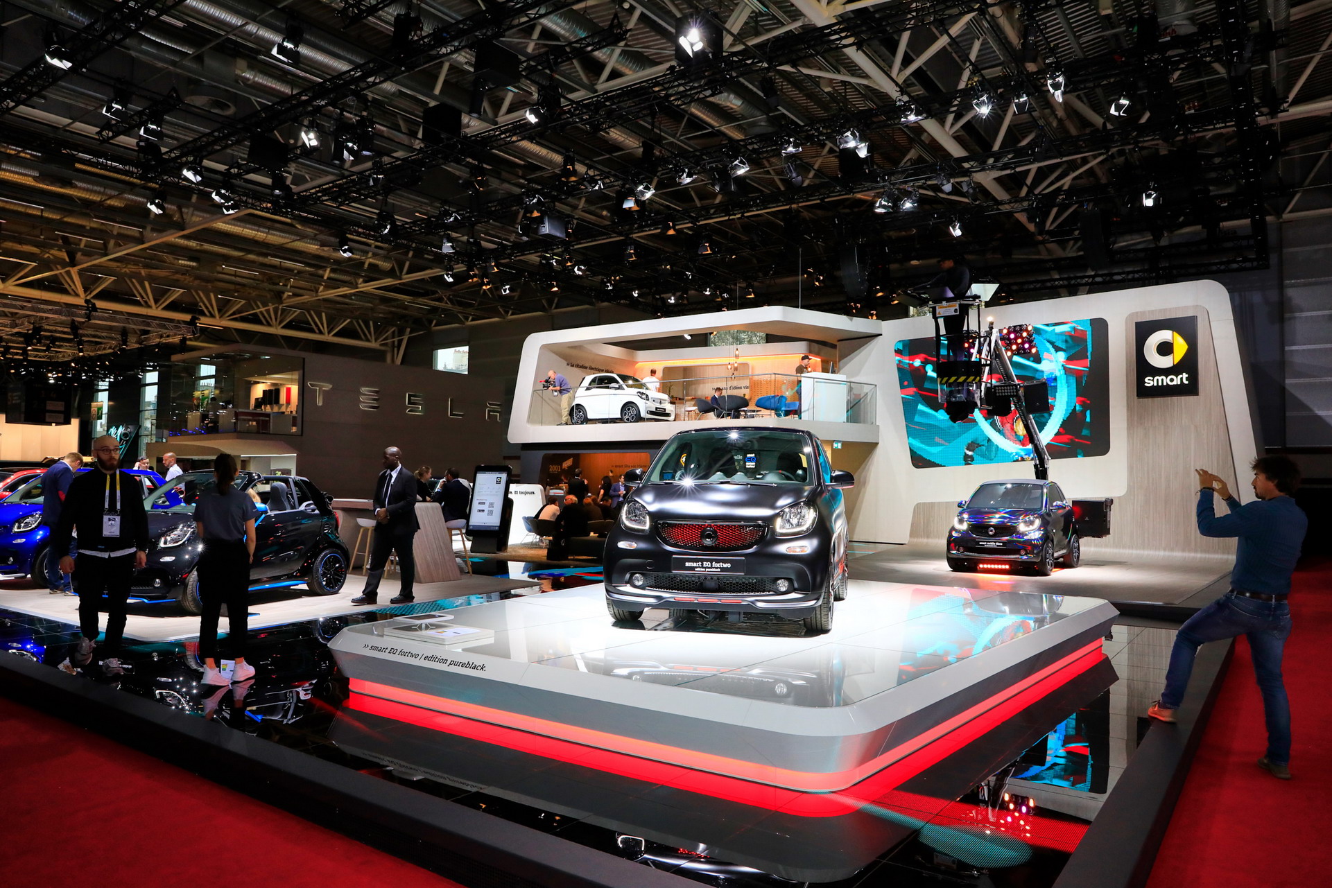General 41 2018 Paris Auto Show Gallery: General Views