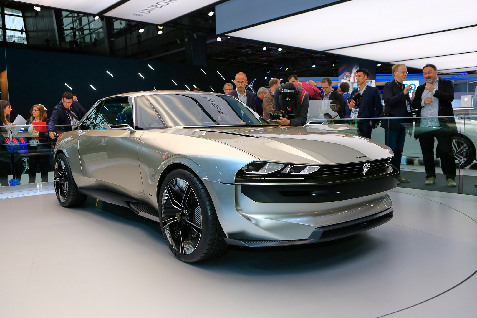 Auto Salon Paris / Mondial Paris Motor Show 2018, France, Paris, 02 Peugeot e-Legend Concept Takes A Swing At “Unboring The Future”