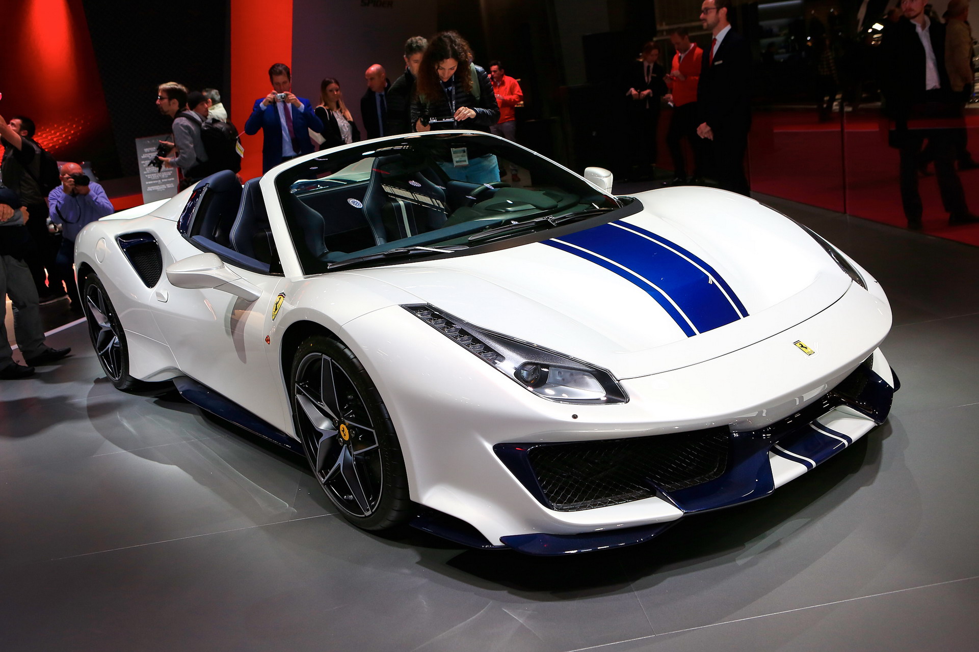 Ferrari 7 2018 Paris Auto Show Gallery: Ferrari