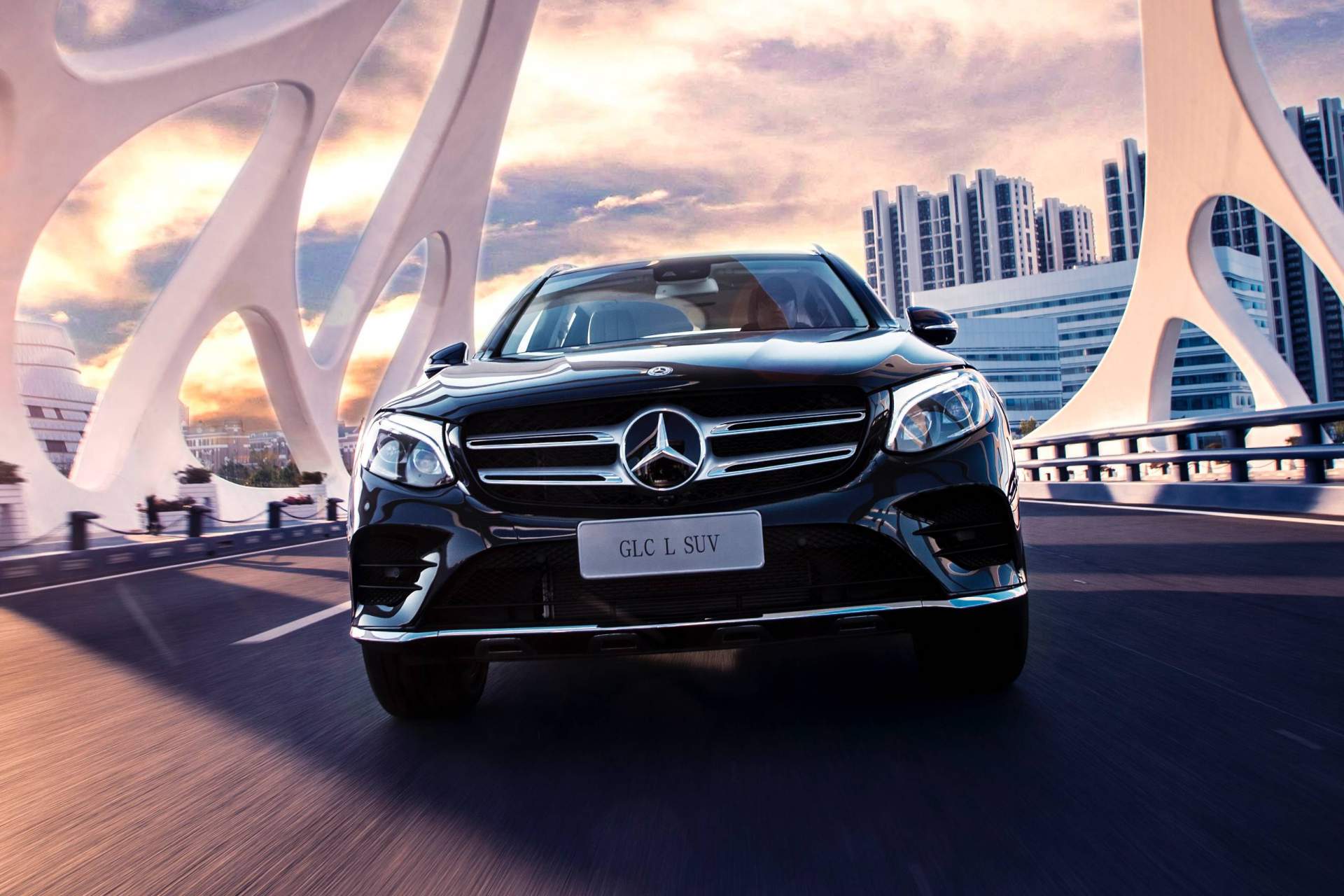 Mercedes-Benz GLC 300 L 4MATIC 4 Mercedes-Benz Reveals Longer GLC L SUV For China