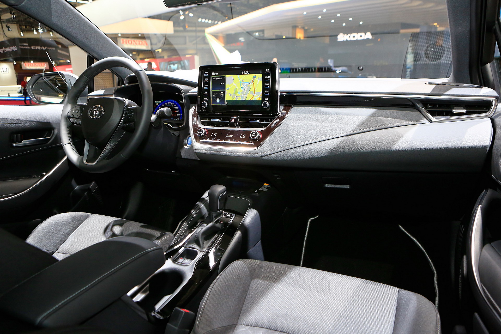 Toyota 29 2018 Paris Auto Show Gallery: Toyota