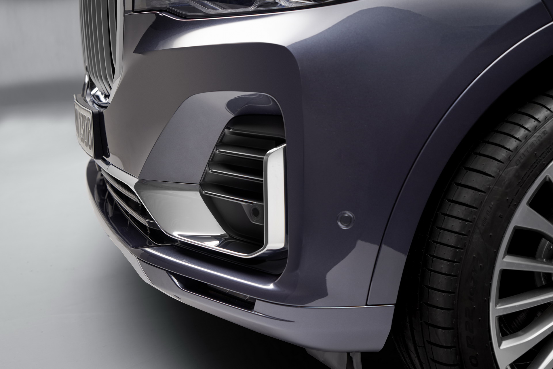 2019 BMW X7 5 2019 BMW X7: As Big As A Cadillac Escalade, As Luxurious As A Rolls Royce