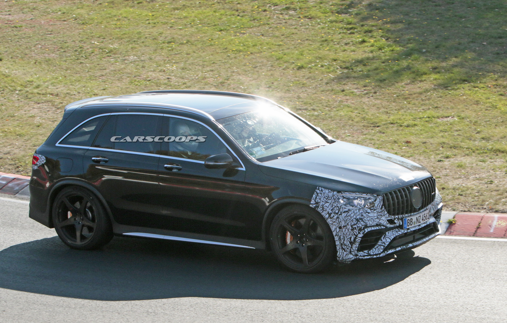 2019 mercedes amg glc63 facelift spy 5 2020 Mercedes-AMG GLC 63 Gets A Mild Makeover, Coming Next Year