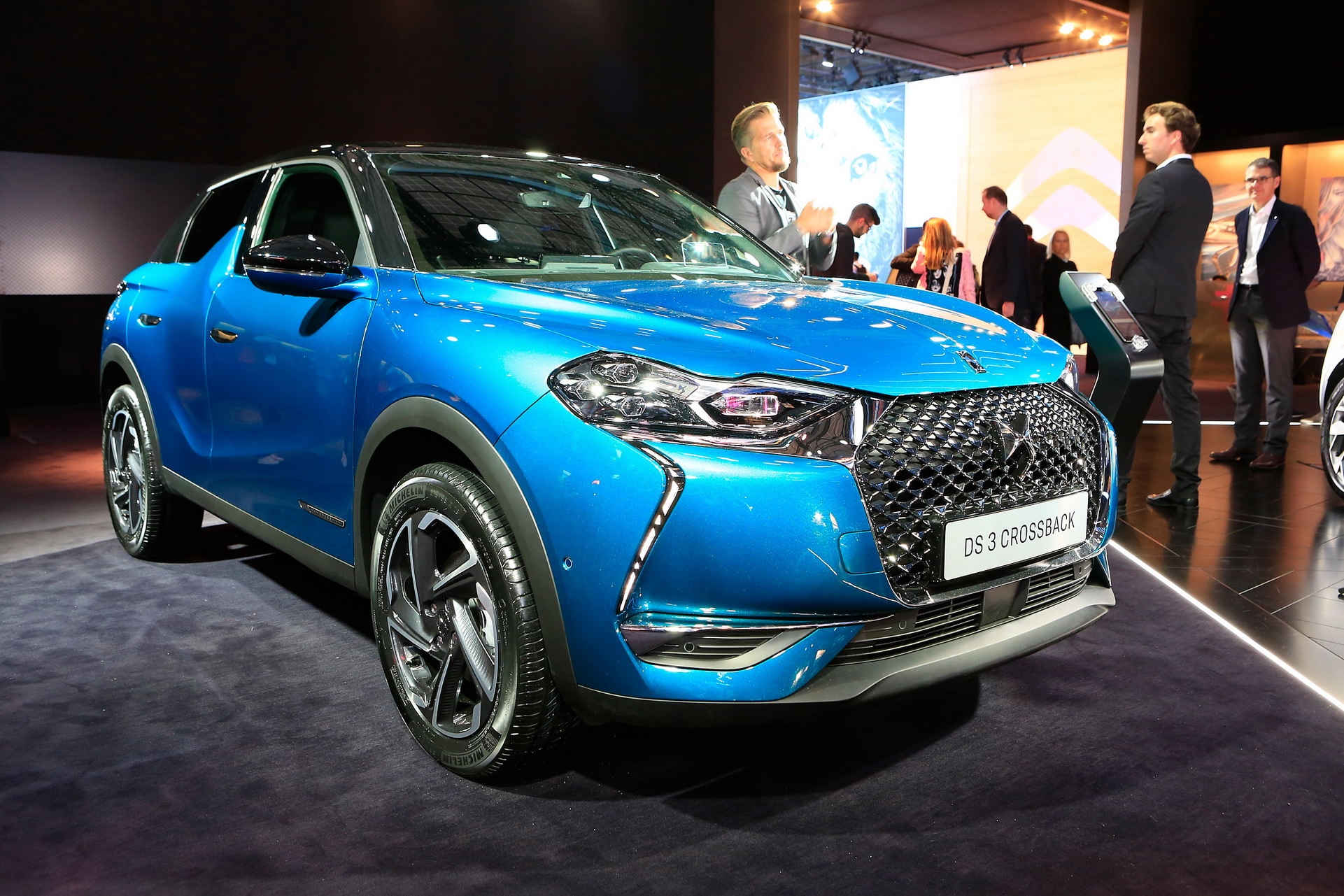 DS 2 2018 Paris Auto Show Gallery: Citroen & DS
