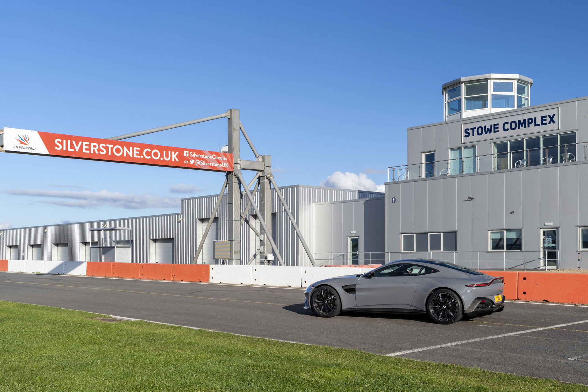 Aston_Martin_Stowe_Circuit_07 Aston Martin’s New Testing Center At Silverstone Officially Open For Business
