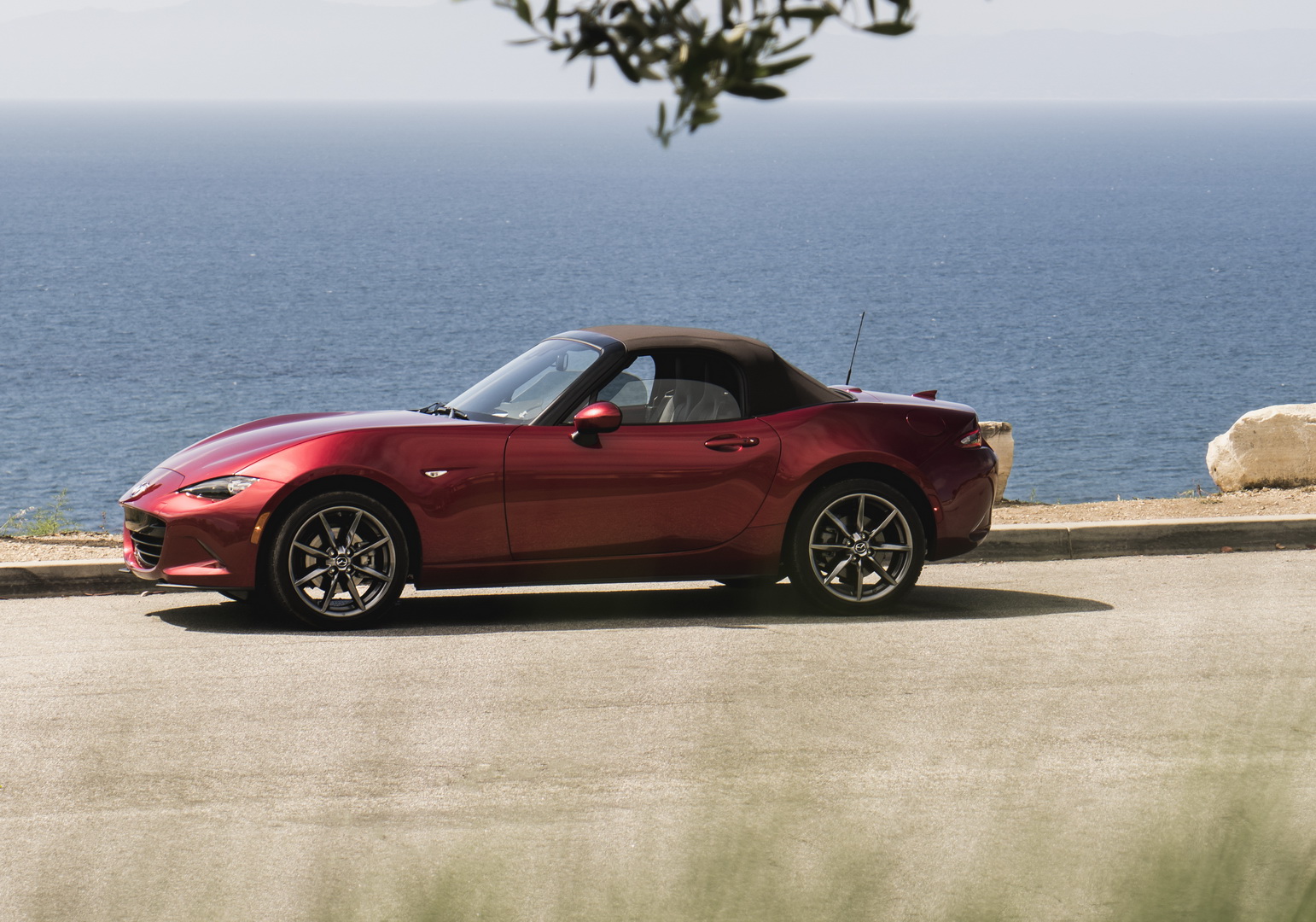 2019-mazda-mx-5-1 2019 Mazda MX-5 Is Here From $25,730 With Punchier Engine And Other Upgrades