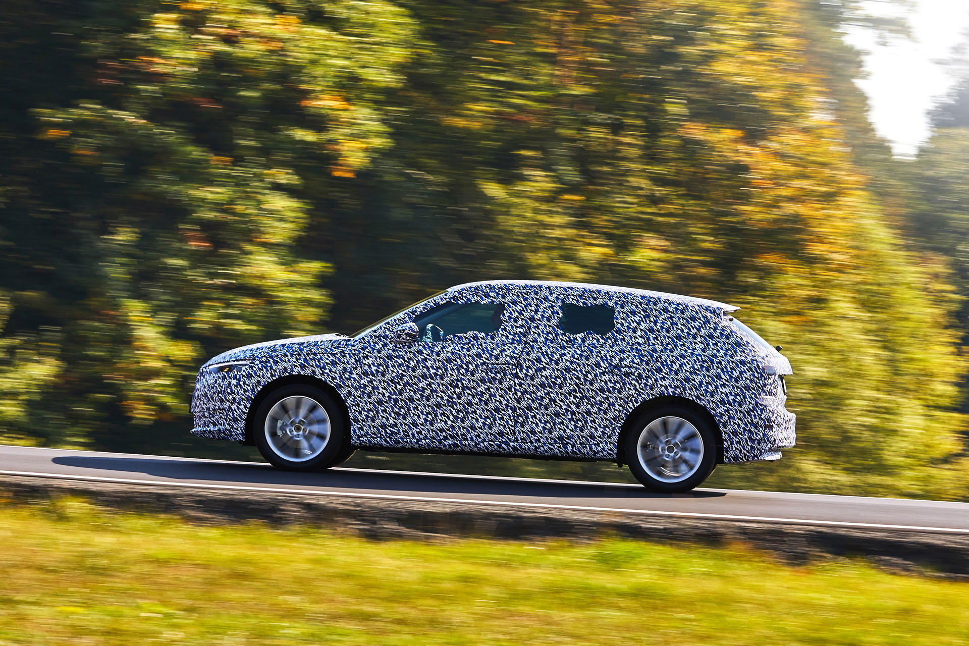 skoda-scala-camouflaged-11 Skoda Shows Us A Camoed Scala For The First Time, Releases Details