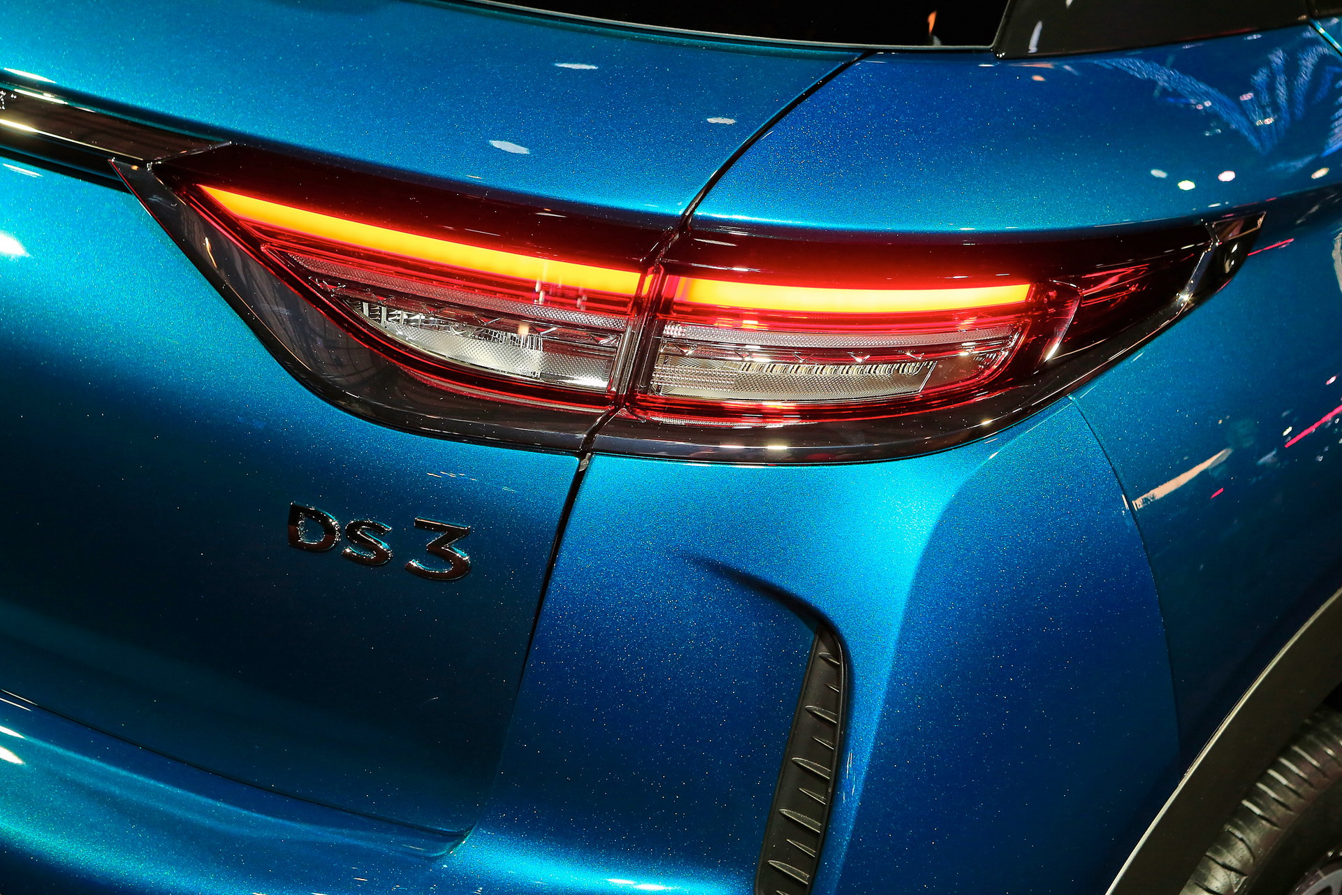 DS 5 2018 Paris Auto Show Gallery: Citroen & DS