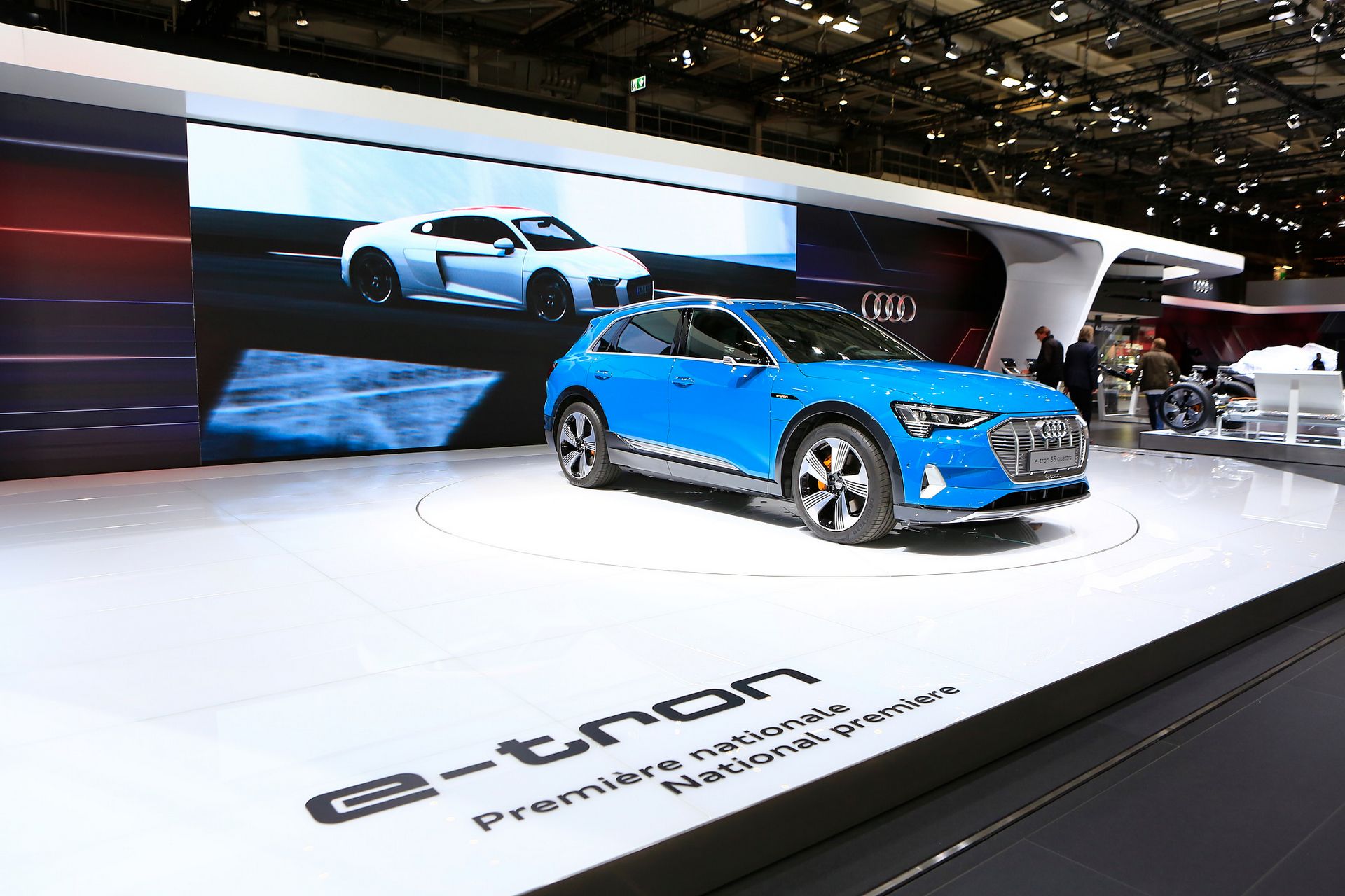 Audi-e-tron-SUV-Paris-20 2020 Audi E-Tron Sedan To Chase Tesla Model S P100D Performance