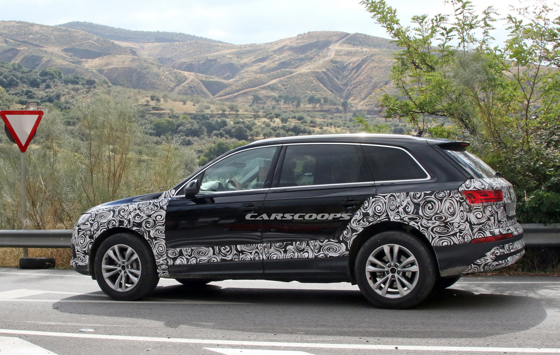 2019 audi q7 facelift spy 9 Audi Prepping Facelift 2020 Q7 With New Grille And Headlights