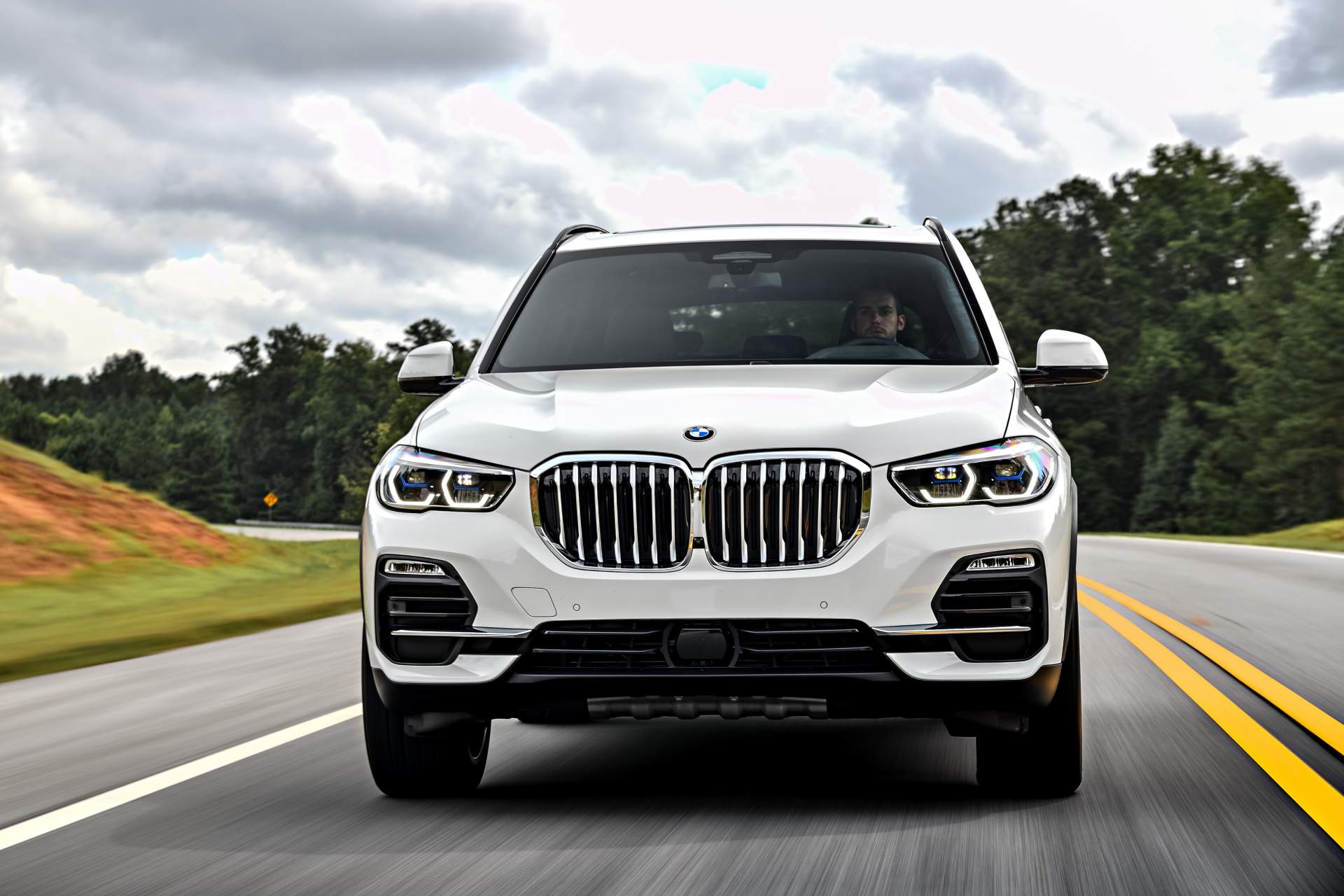 2019 BMW X5 27 Your 2019 BMW X5 Photo Gallery Is Here And It’s Huge