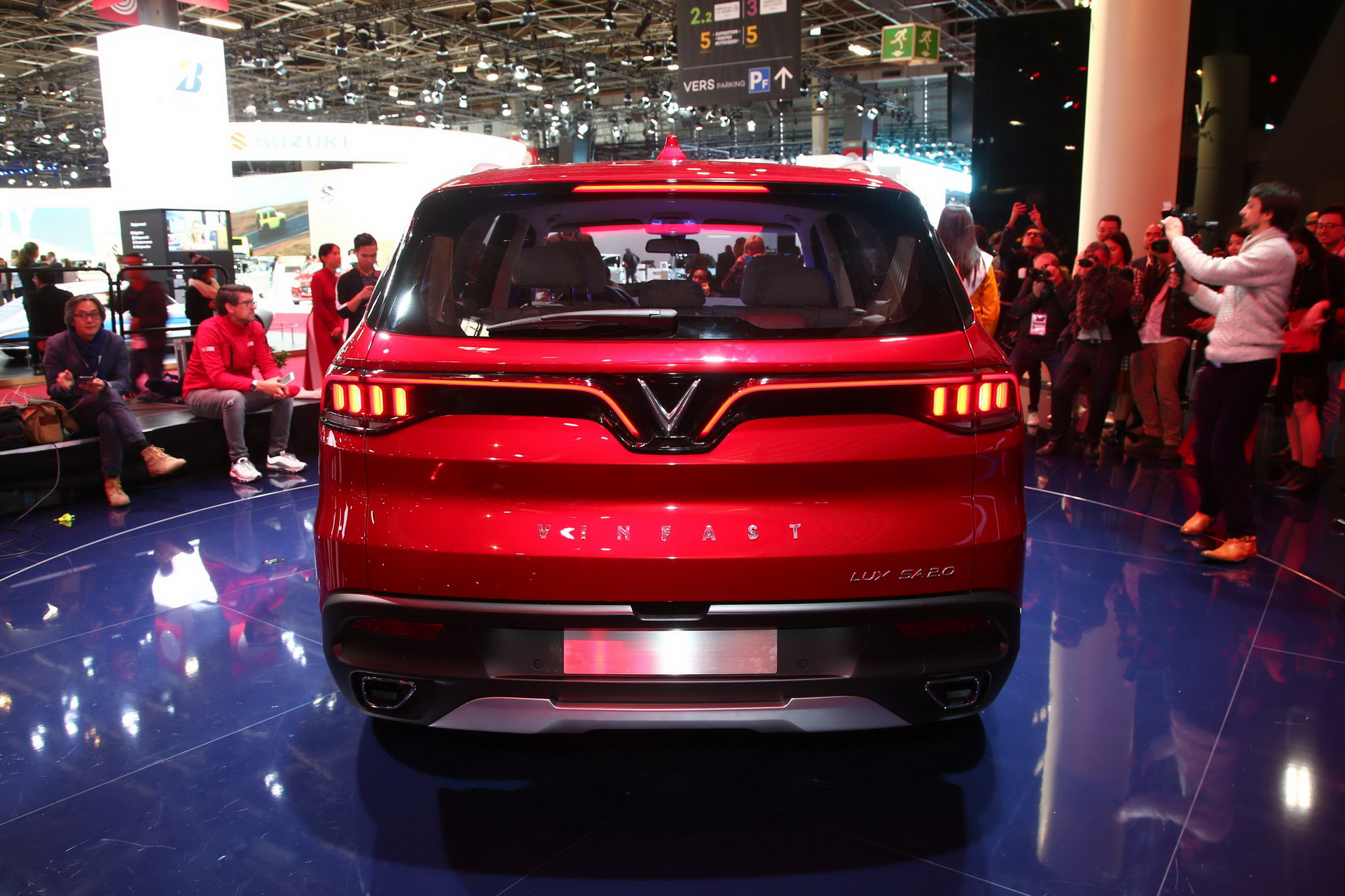 vinfast suv sedan paris debuts 2 VinFast Details LUX SA2.0 SUV and A2.0 Sedan In Paris