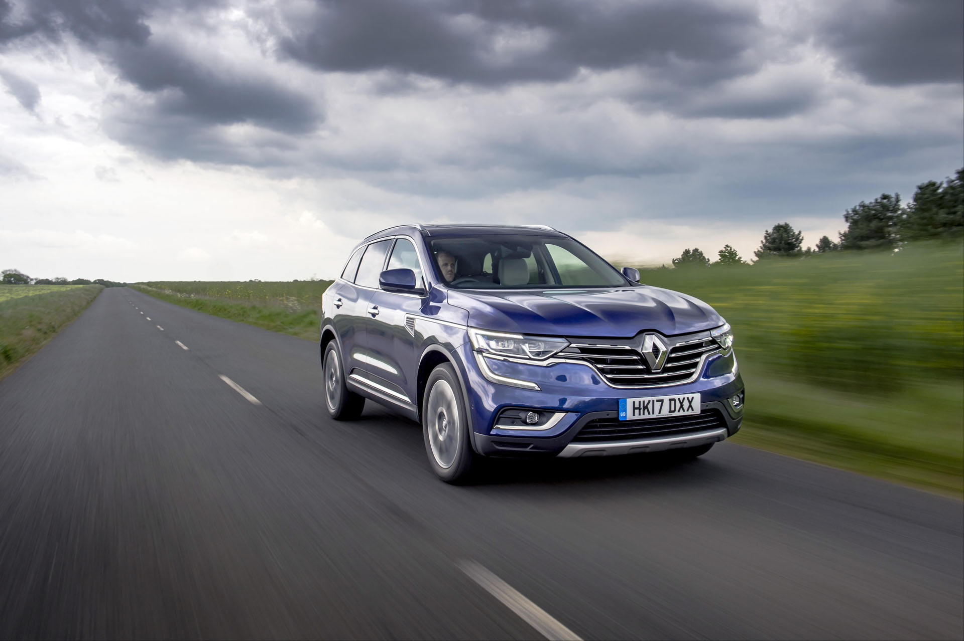 Renault_Koleos_Easy_Life_a copy Renault Wants To Make Your Life Easier By Simplifying Its Trim Range