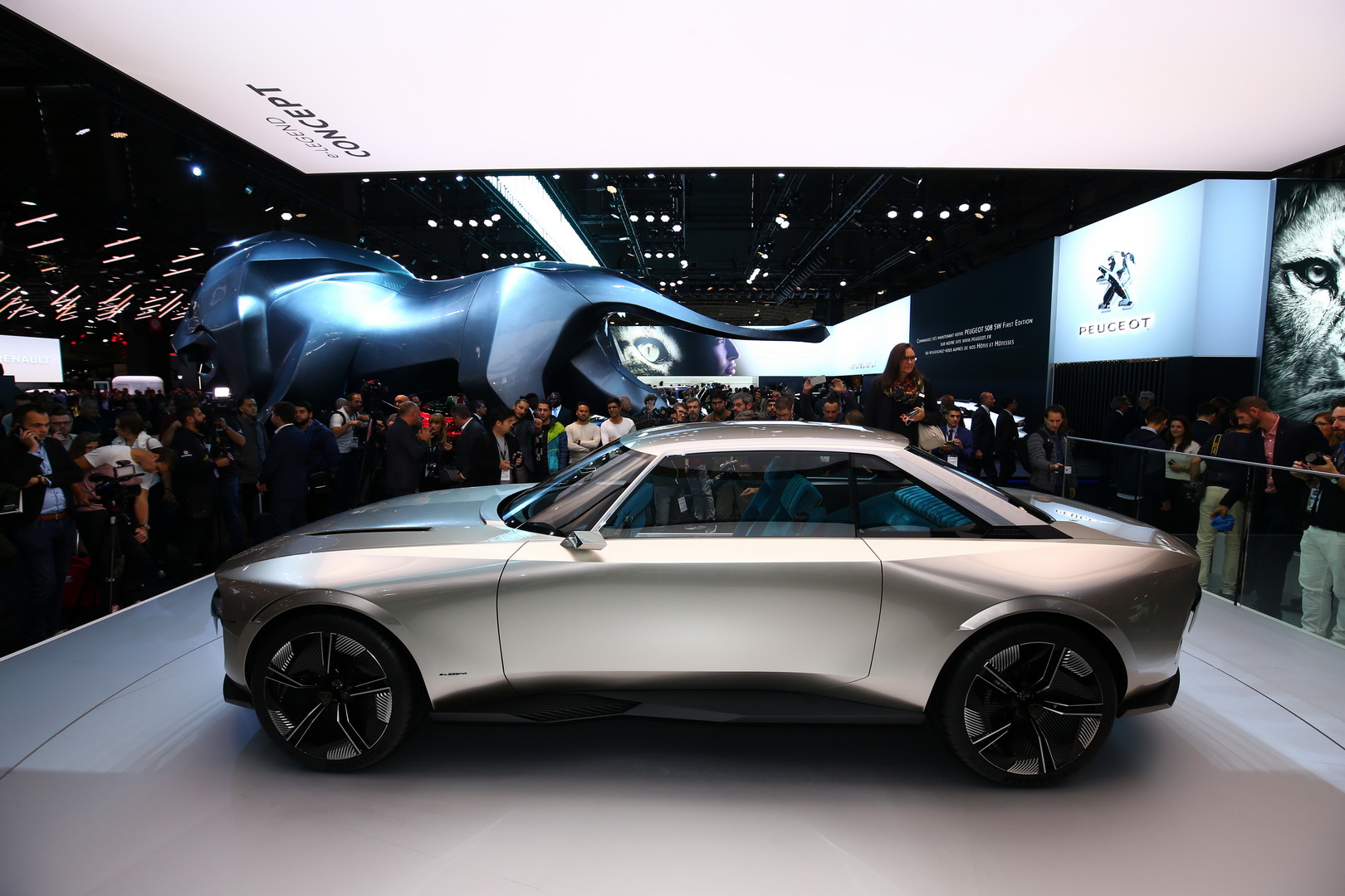 2018-peugeot-e-legend-concept-19 Peugeot e-Legend Concept Takes A Swing At “Unboring The Future”