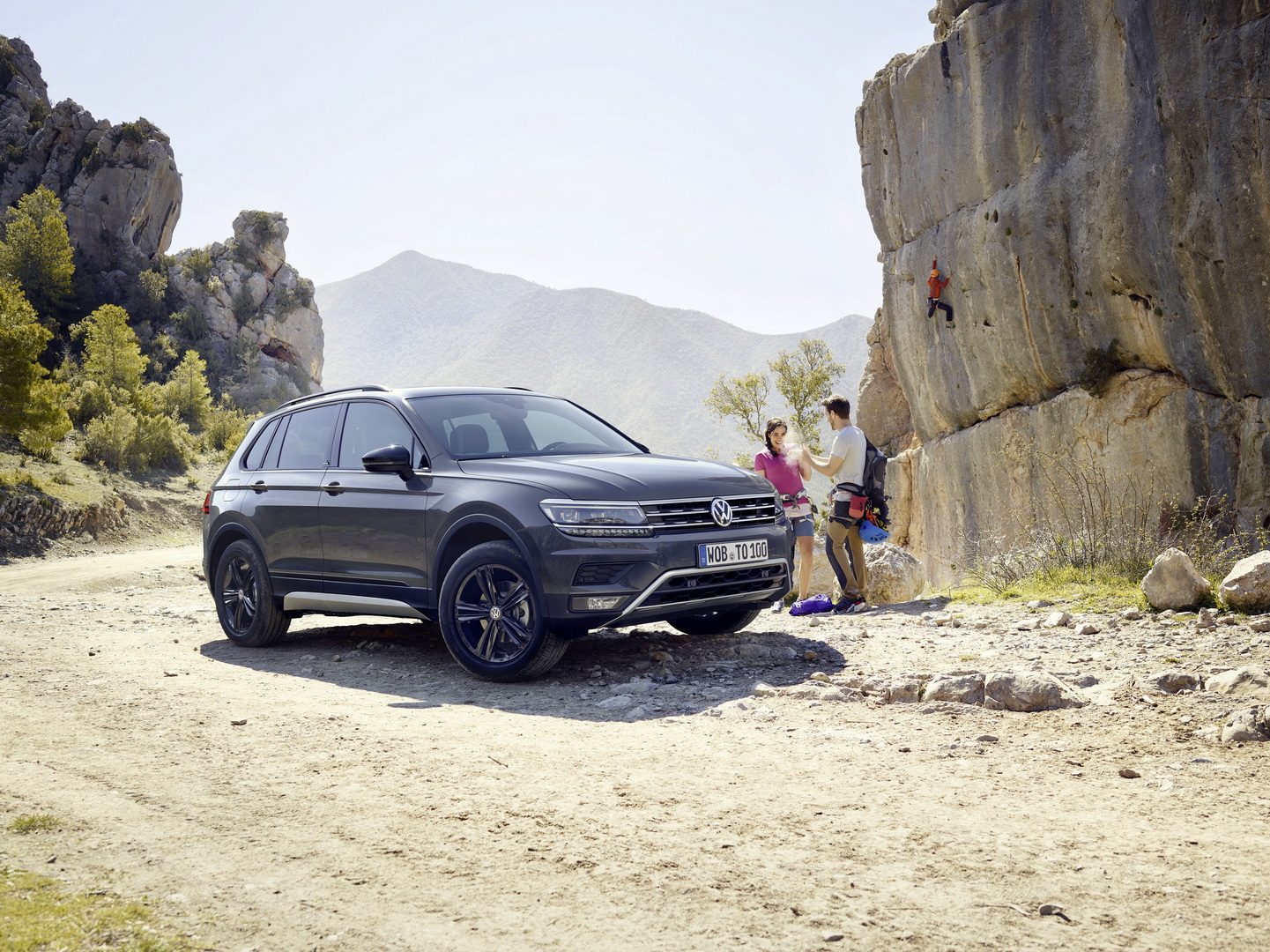 2019 volkswagen tiguan offroad 1 VW Launches New Tiguan Offroad In Europe For Those Who Venture Off The Beaten Path