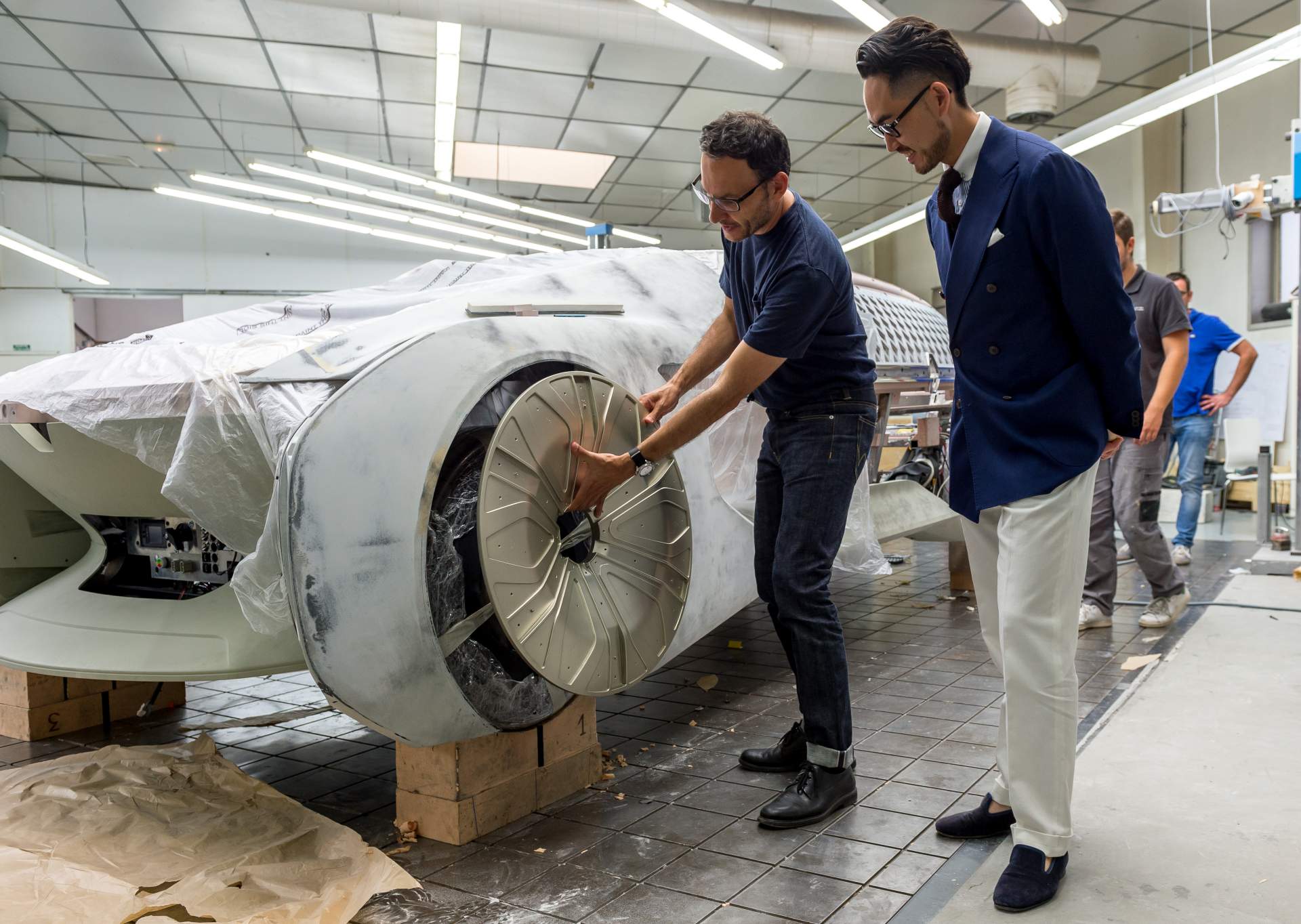 Renault EZ Ultimo Concept 85 Renault EZ-Ultimo Concept Envisions Self-Driving Luxury Lounge