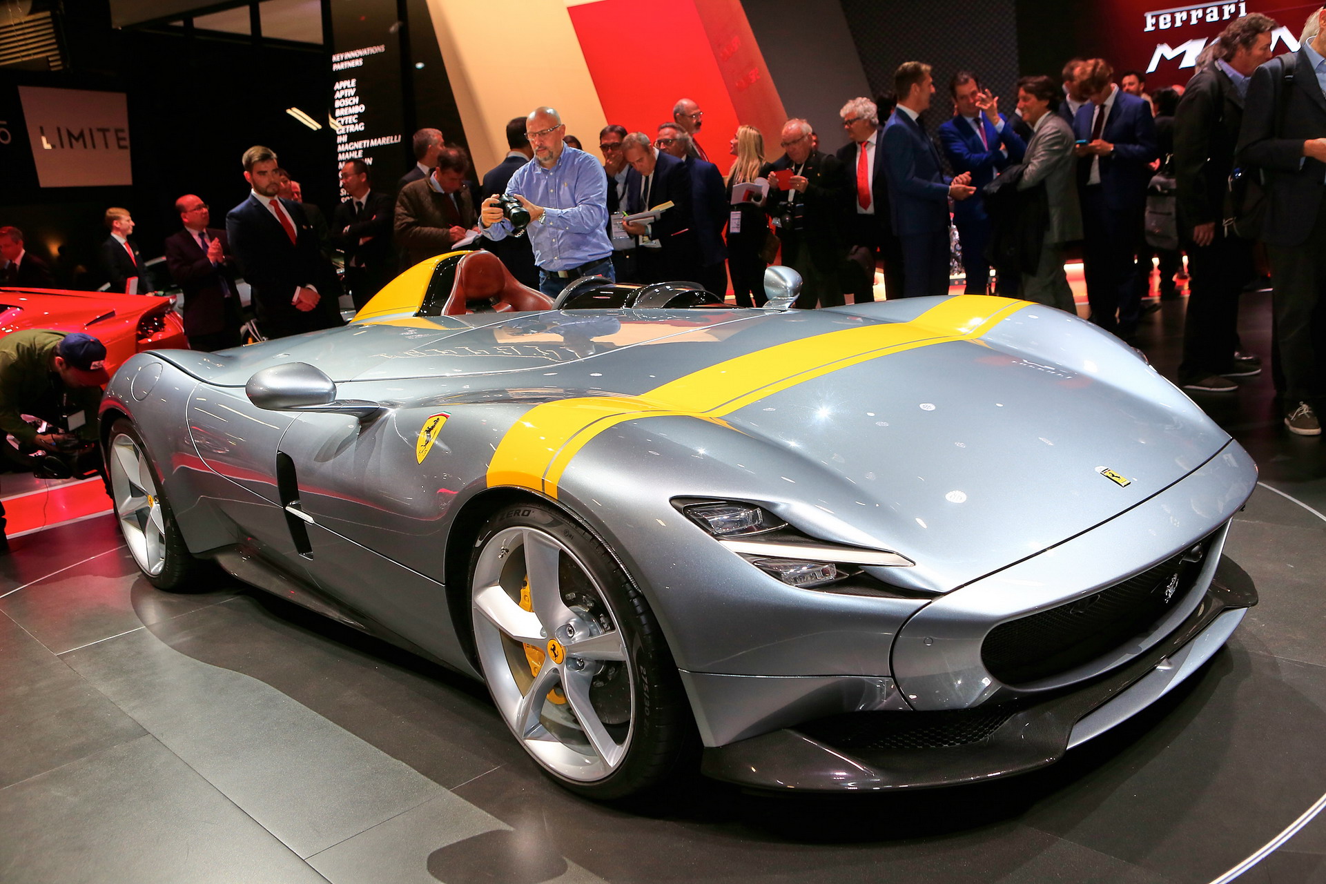 Ferrari 27 2018 Paris Auto Show Gallery: Ferrari