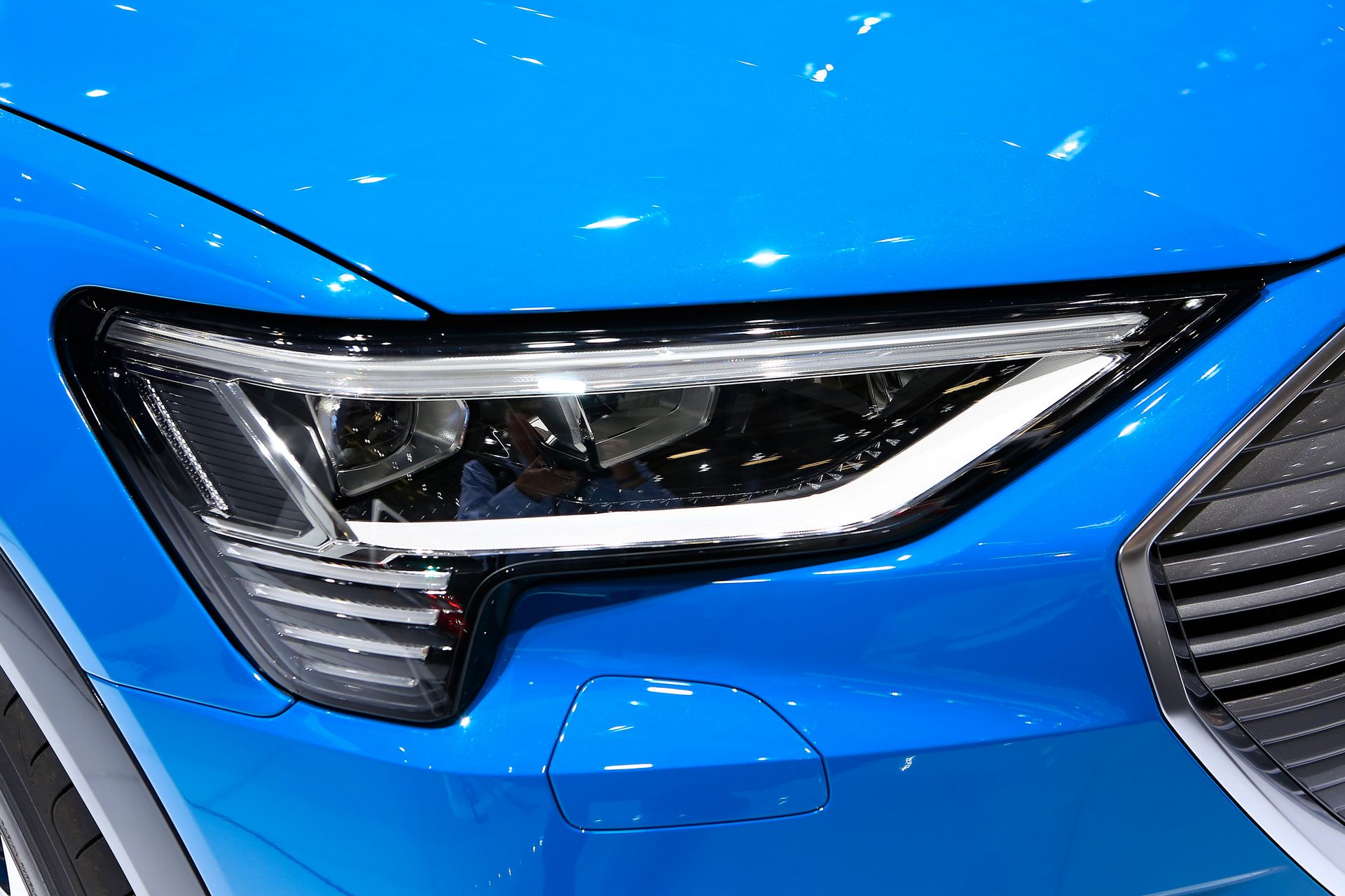 Audi-e-tron-SUV-Paris-11 Audi Shows Its E-Tron SUV Model X Hunter In French Capital