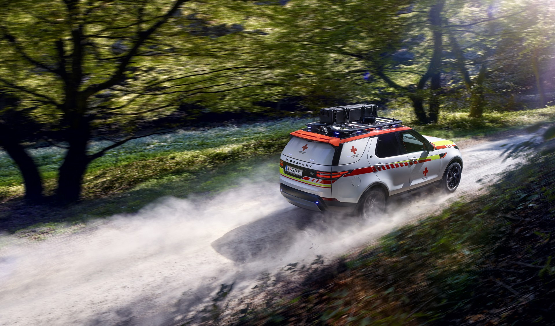 Land Rover Discovery Emergency Response Vehicle-36 Land Rover SVO Builds A One-Off Discovery Emergency Vehicle Complete With A Drone