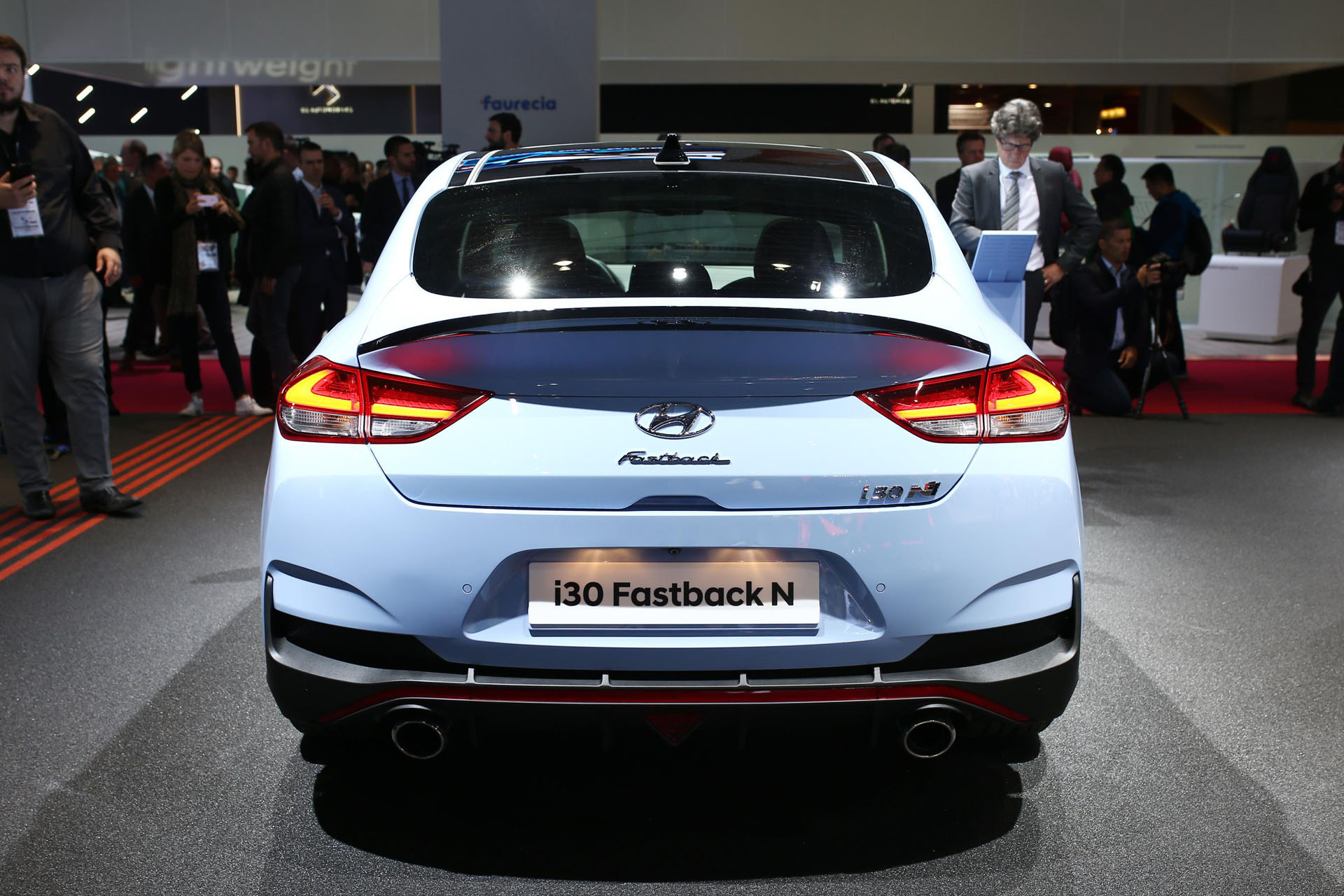 2019-Hyundai-i30-N-Fastback-paris-live-np-06 Hyundai i30 Fastback N Looks As Fast As It Does Slick