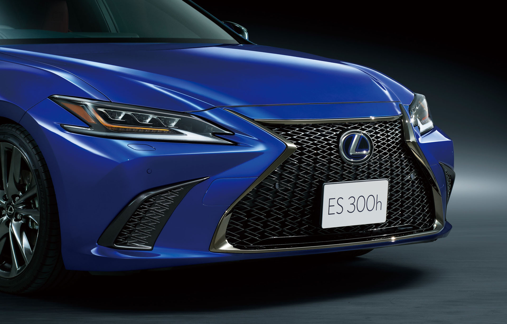 2019-lexus-es-jdm-39 2019 Lexus ES Launches In Japan Complete With Digital Mirrors