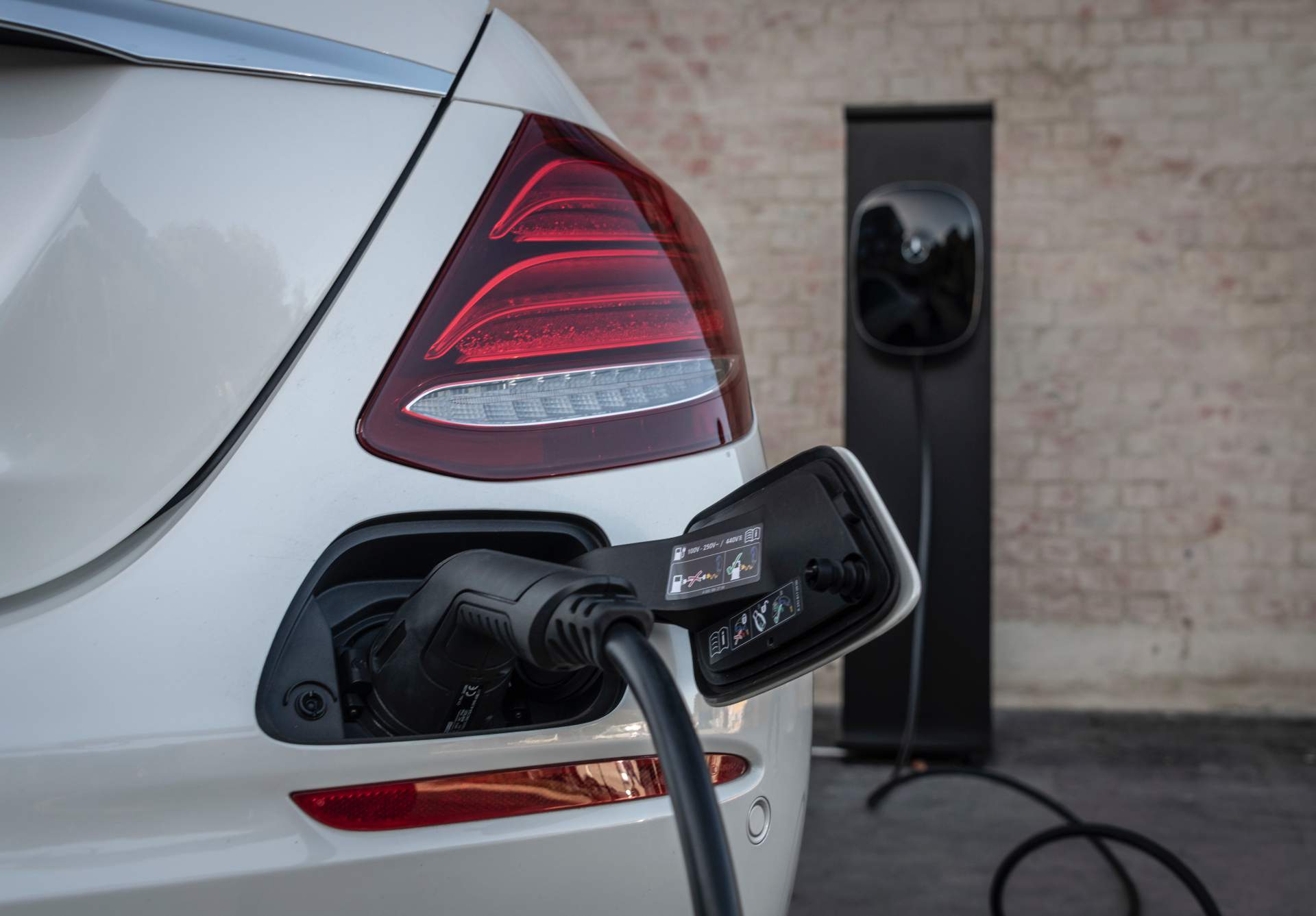 Driven by EQ Stuttgart 2018
Driven by EQ Stuttgart 2018 Mercedes E300e And E300de PHEVs Mix Electricity With Petrol And Diesel Power