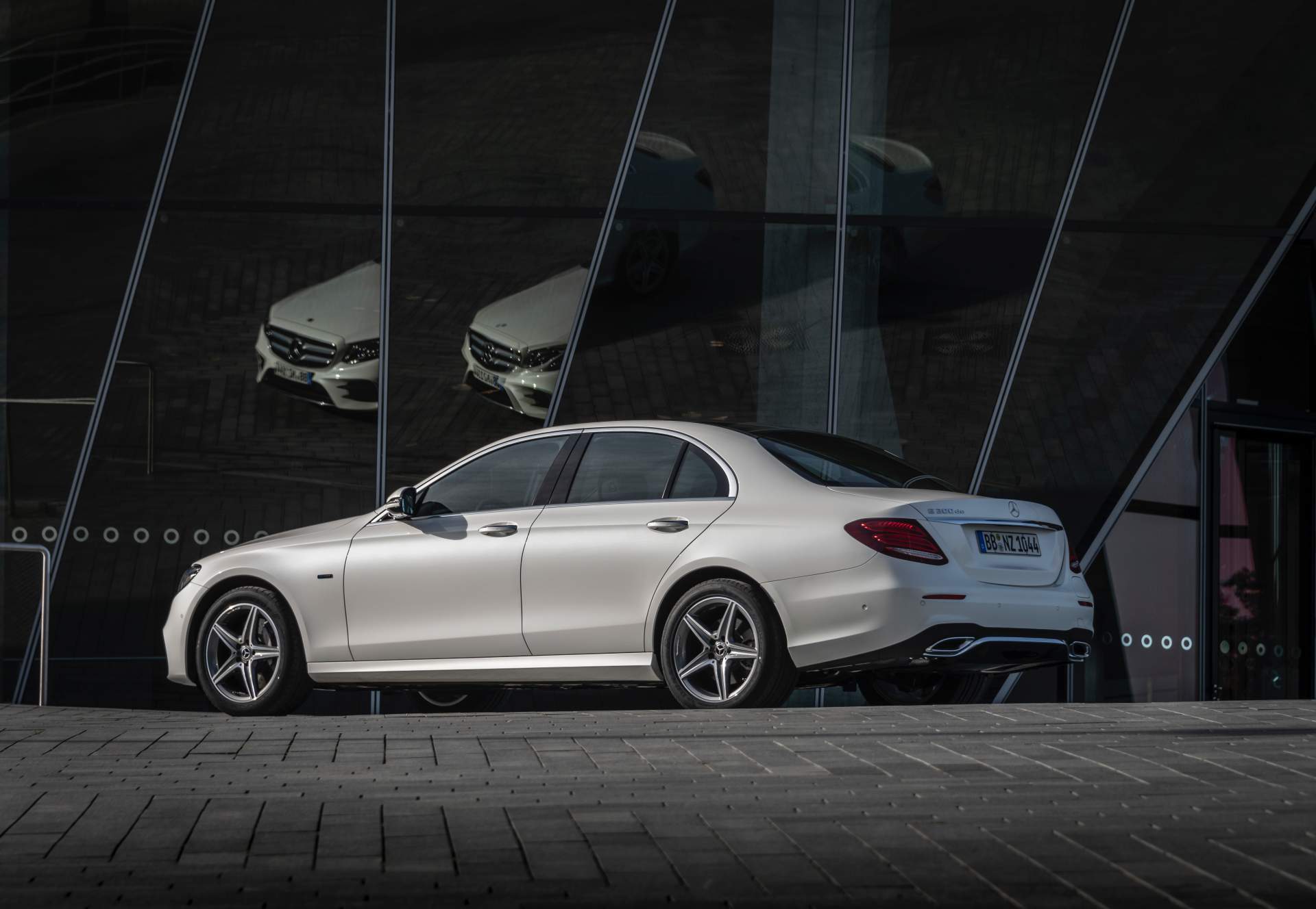 Driven by EQ Stuttgart 2018Driven by EQ Stuttgart 2018 Mercedes E300e And E300de PHEVs Mix Electricity With Petrol And Diesel Power