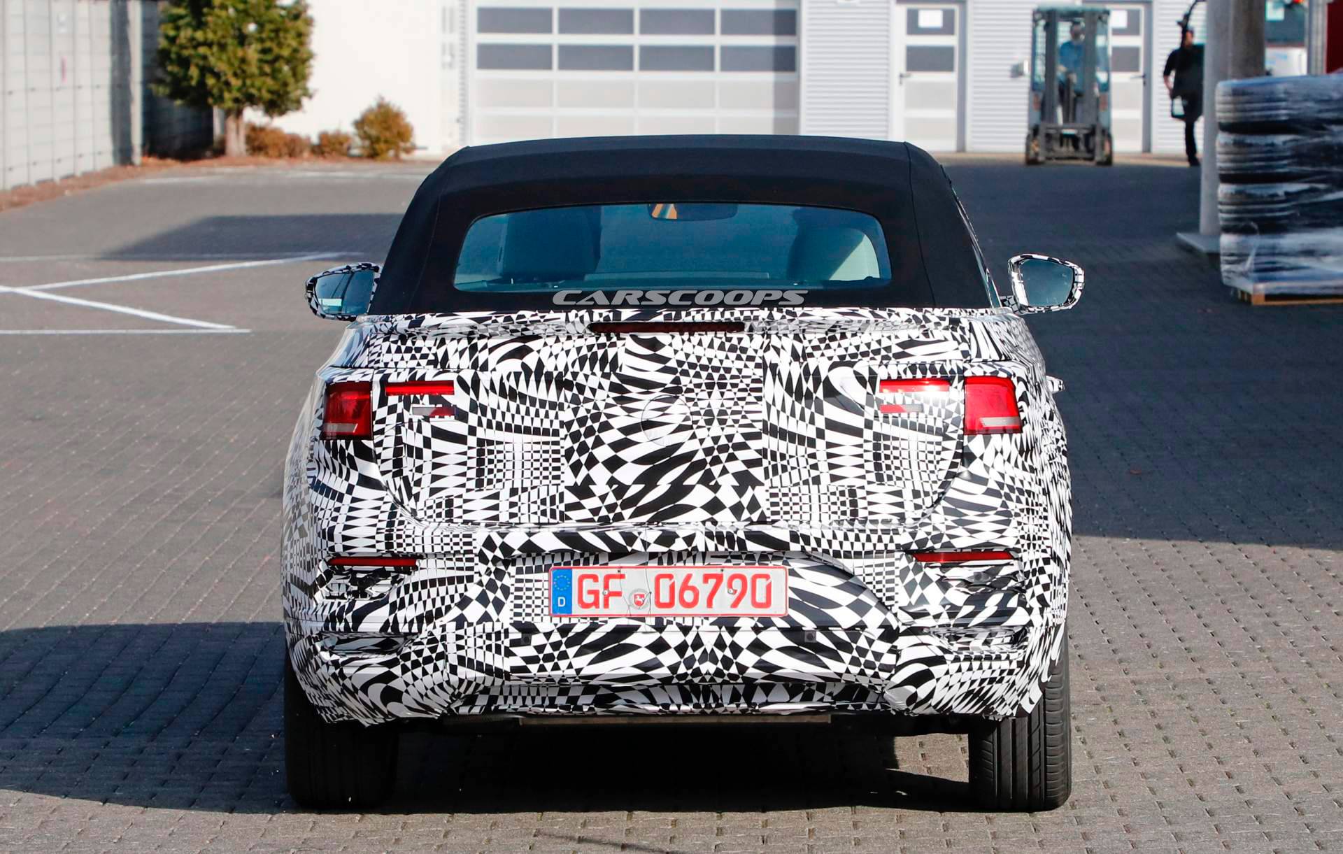 2020 VW T-Roc Cabriolet spy shots 26 2020 VW T-Roc Convertible SUV Reveals Its Soft Top For The First Time