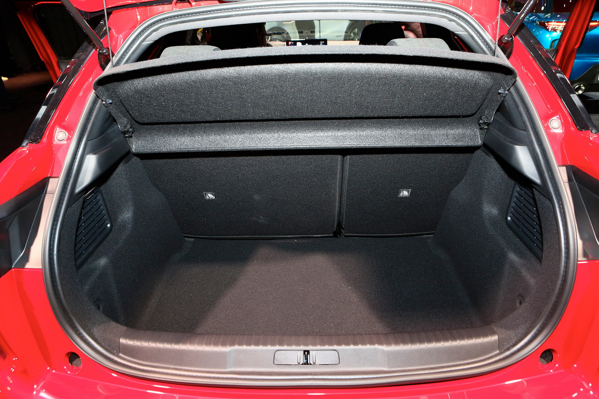 DS 17 2018 Paris Auto Show Gallery: Citroen & DS