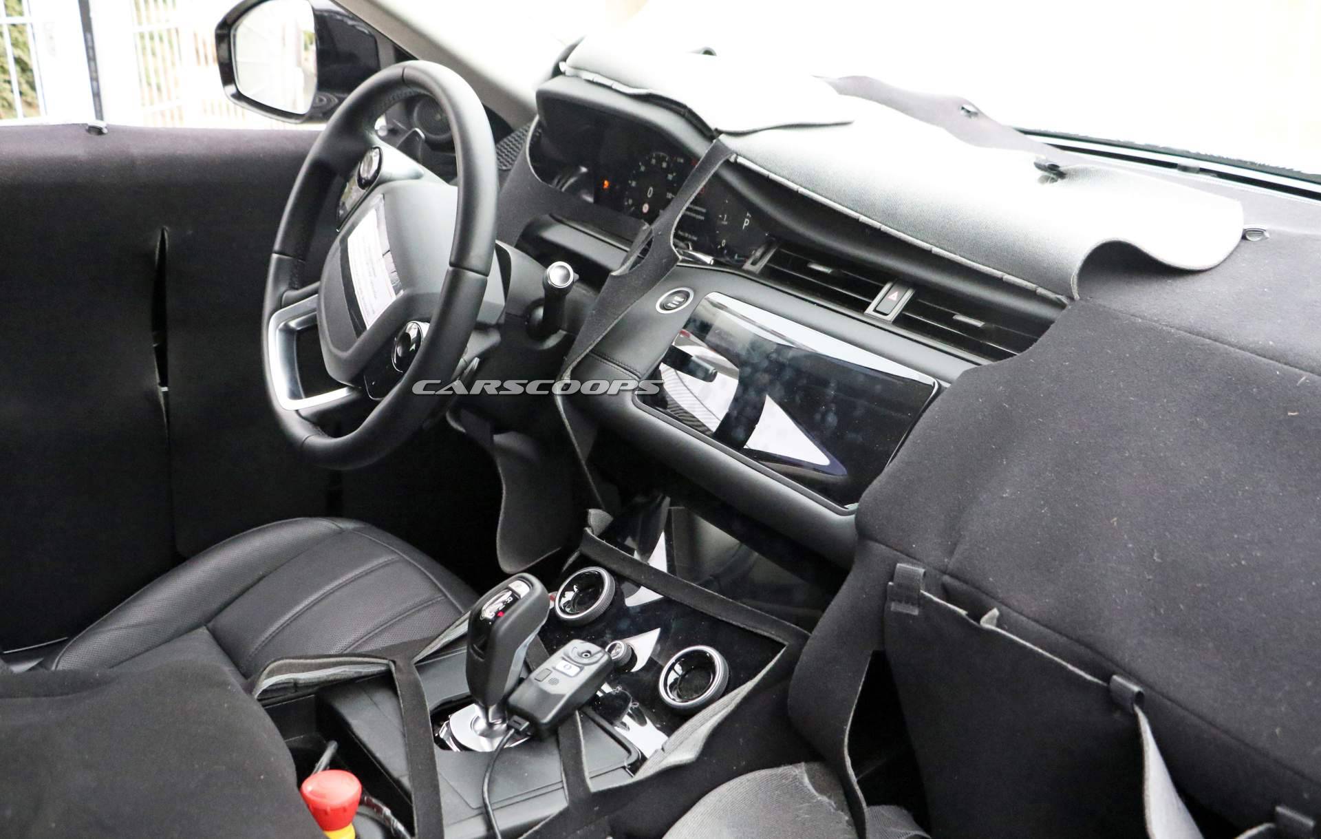 2019 Range Rover Evoque spy shots 13 2019 Range Rover Evoque Looks Like A Baby Velar Inside Too