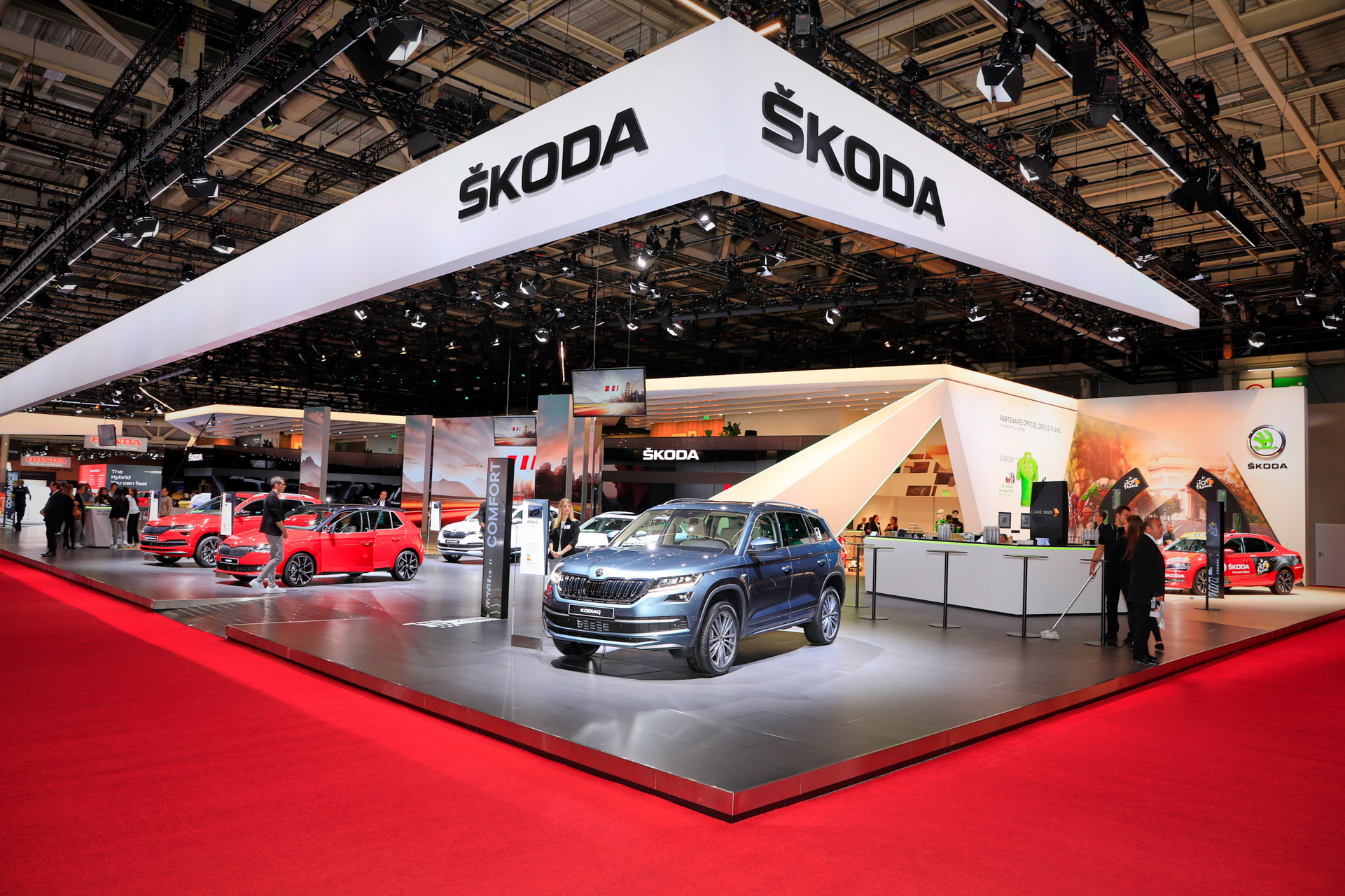 General 19 2018 Paris Auto Show Gallery: General Views