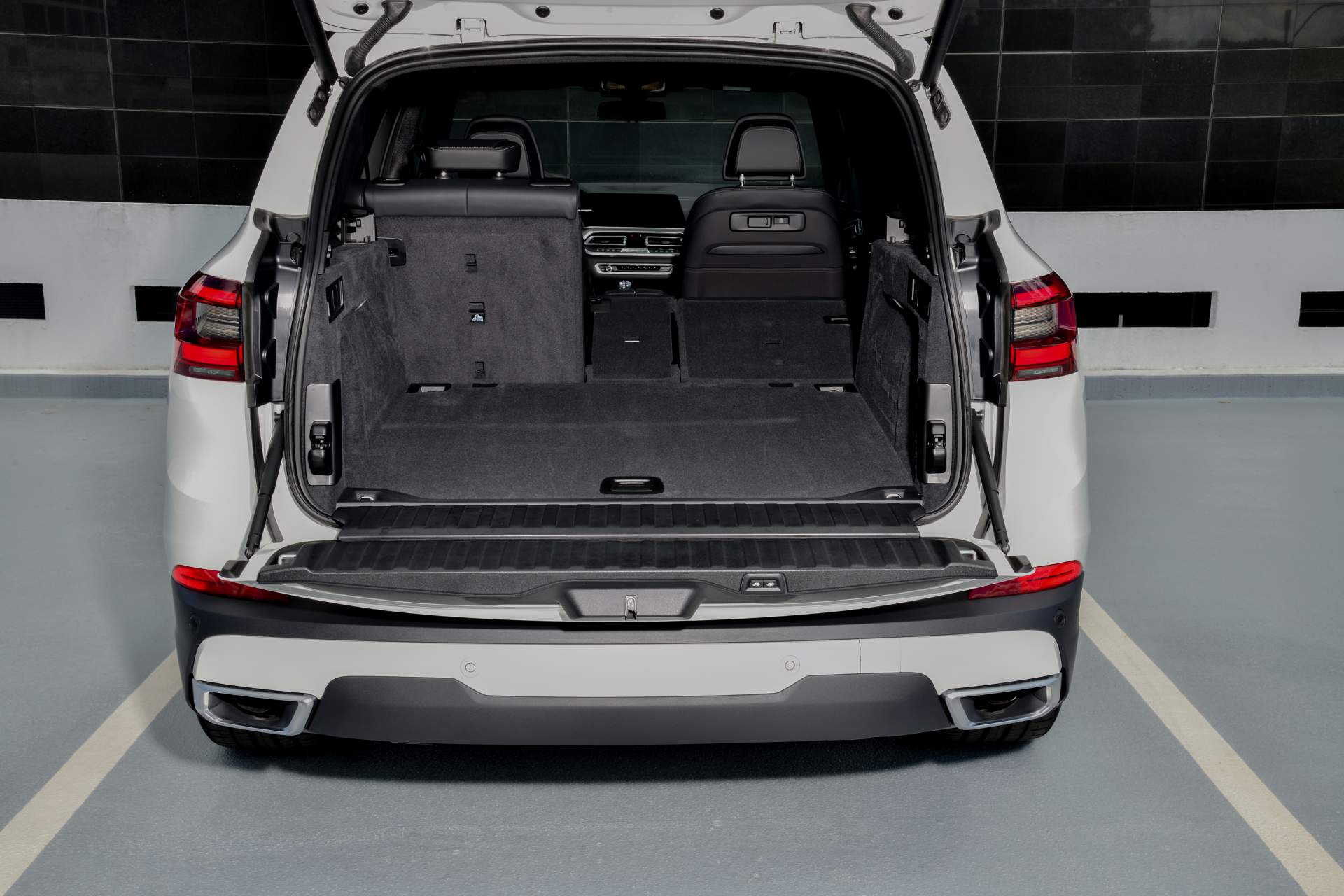 2019 BMW X5 157 Your 2019 BMW X5 Photo Gallery Is Here And It’s Huge