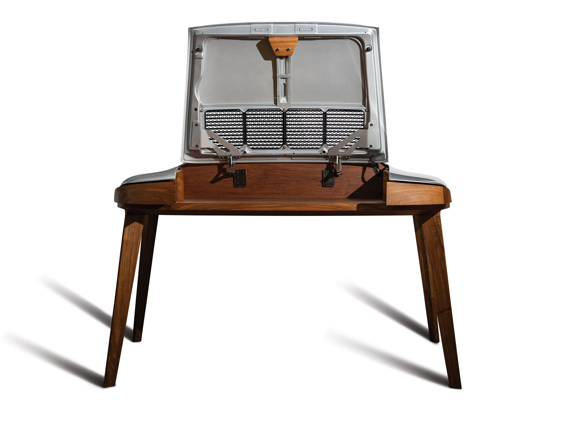 Porsche-Writing-Desk-by-3-GJB-17-03 You Could Be Browsing This Site From This Beautiful Porsche Writing Desk