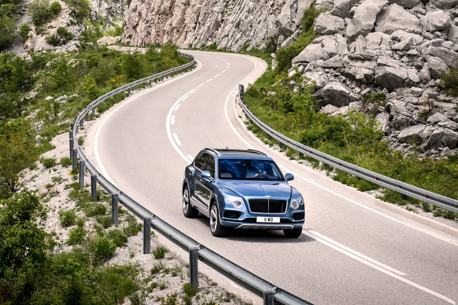 bentley bentayga diesel 8 Bentley Drops Bentayga Diesel From Europe