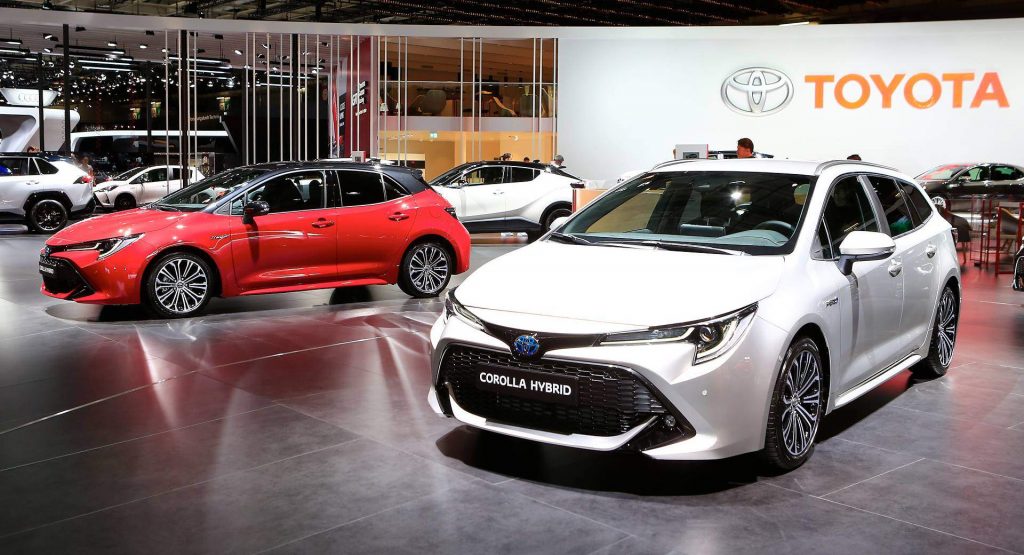  2019 Toyota Corolla Reveals Its Two Flavors In Paris