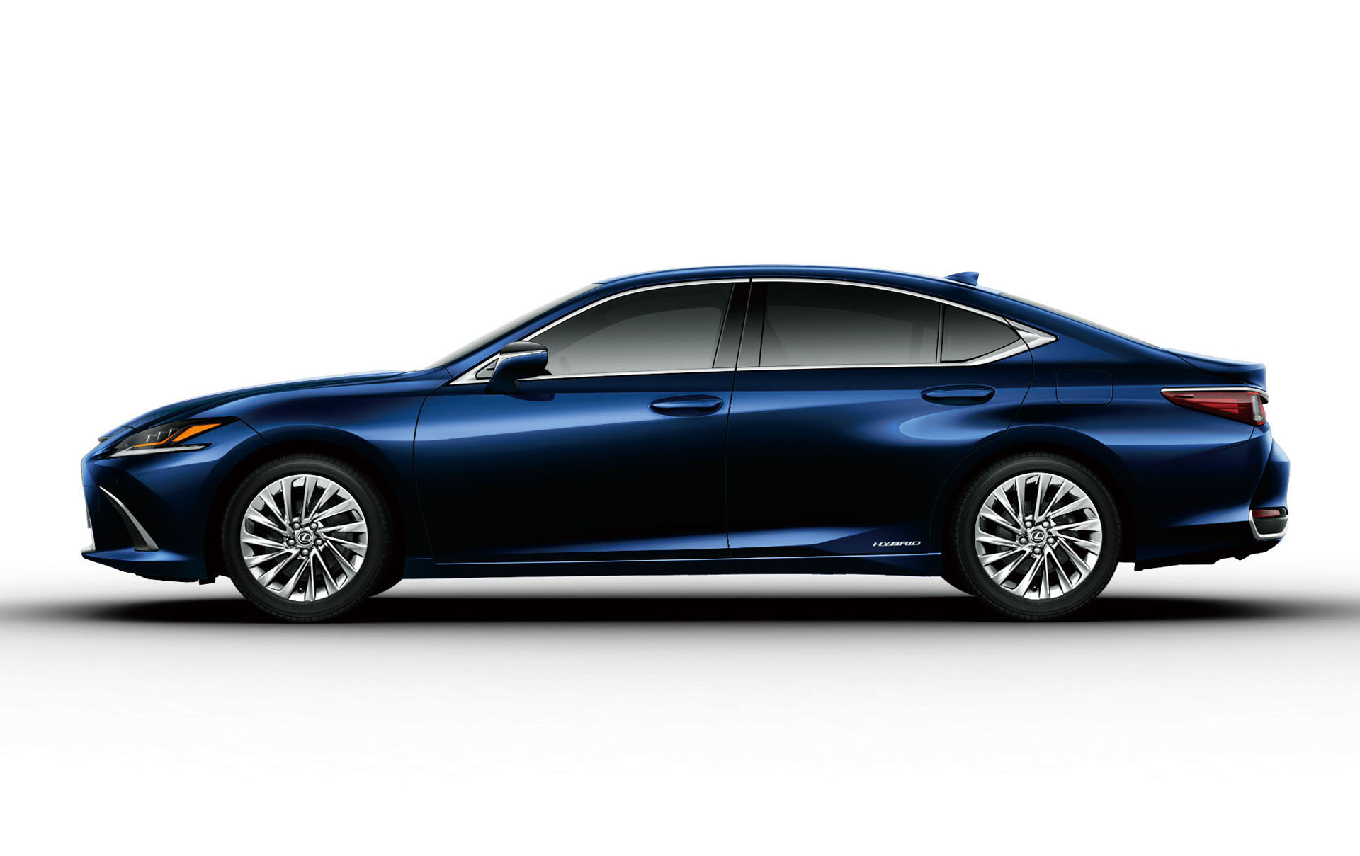 2019-lexus-es-jdm-70 2019 Lexus ES Launches In Japan Complete With Digital Mirrors
