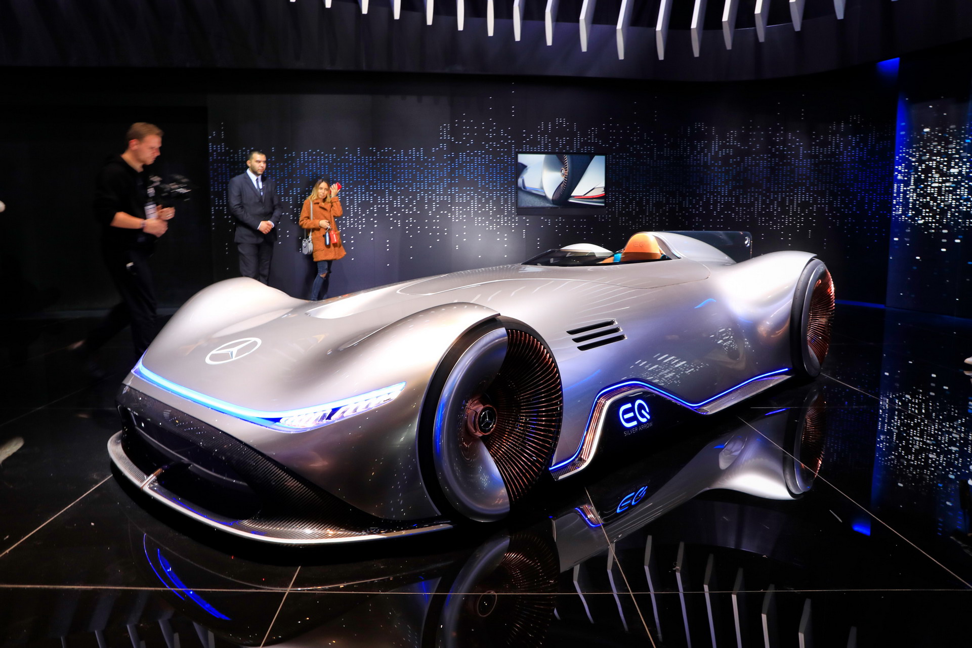 Mercedes B98 2018 Paris Auto Show Gallery: Mercedes-Benz