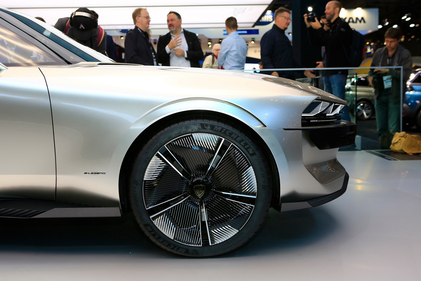 2018 peugeot e-legend concept 8 Peugeot e-Legend Could Be Built If There’s Enough Demand