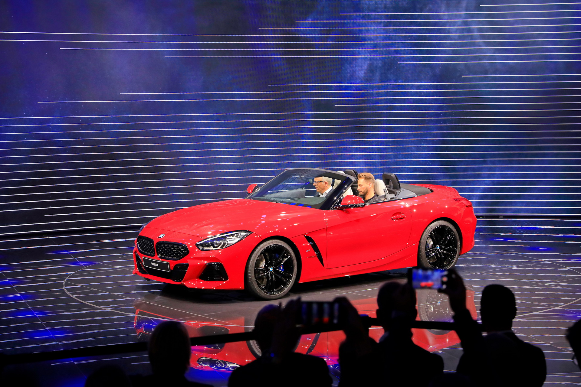 2019-BMW-Z4-04 New BMW Z4 Promises To Excite Drivers With Its Handling Dynamics