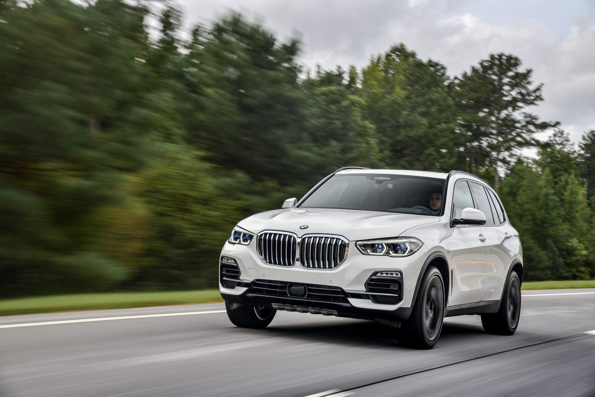 2019 BMW X5 31 Your 2019 BMW X5 Photo Gallery Is Here And It’s Huge