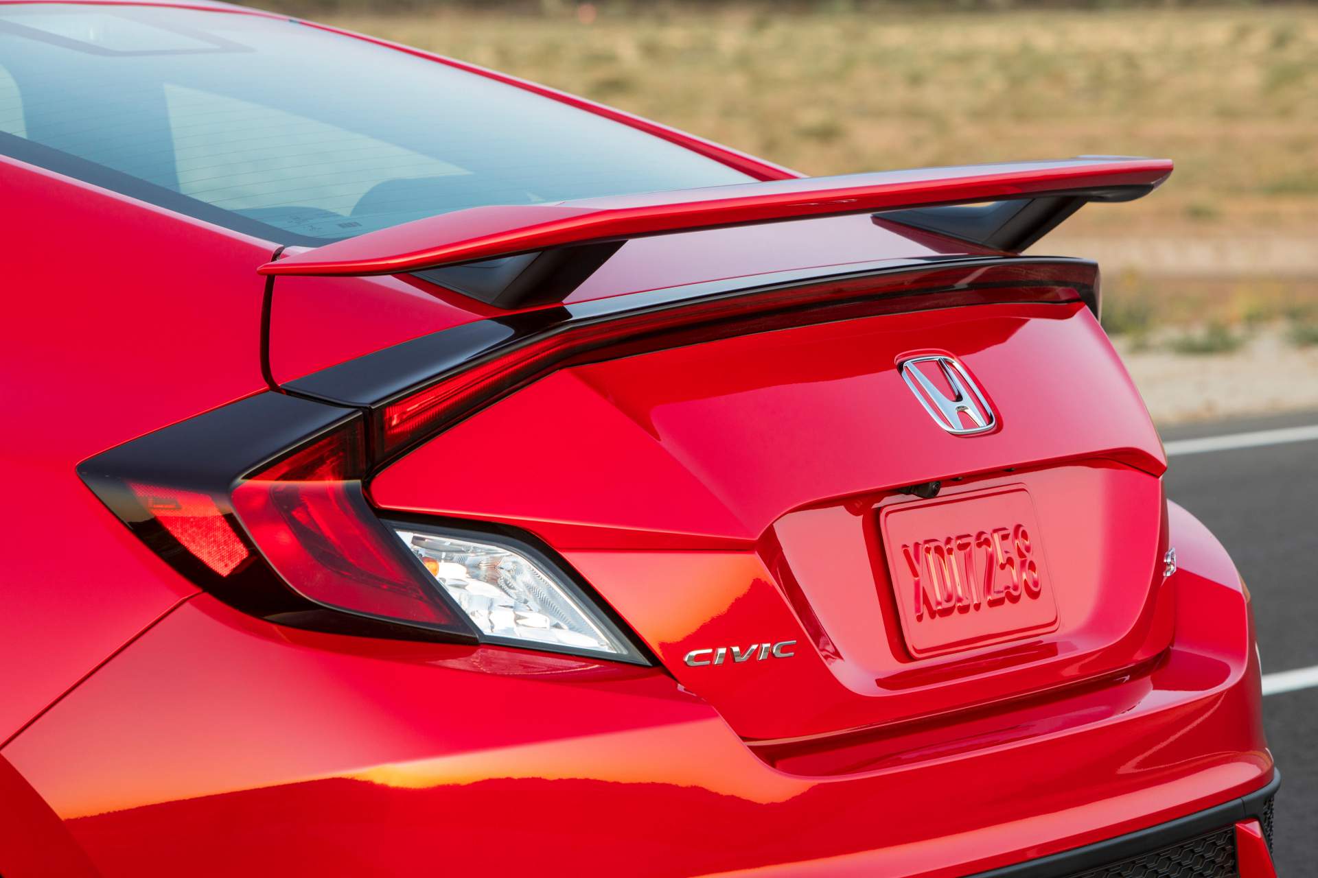 2019 Honda Civic Si Coupe 2019 Honda Civic Si Models Bring Minor Updates And $200 Price Hike