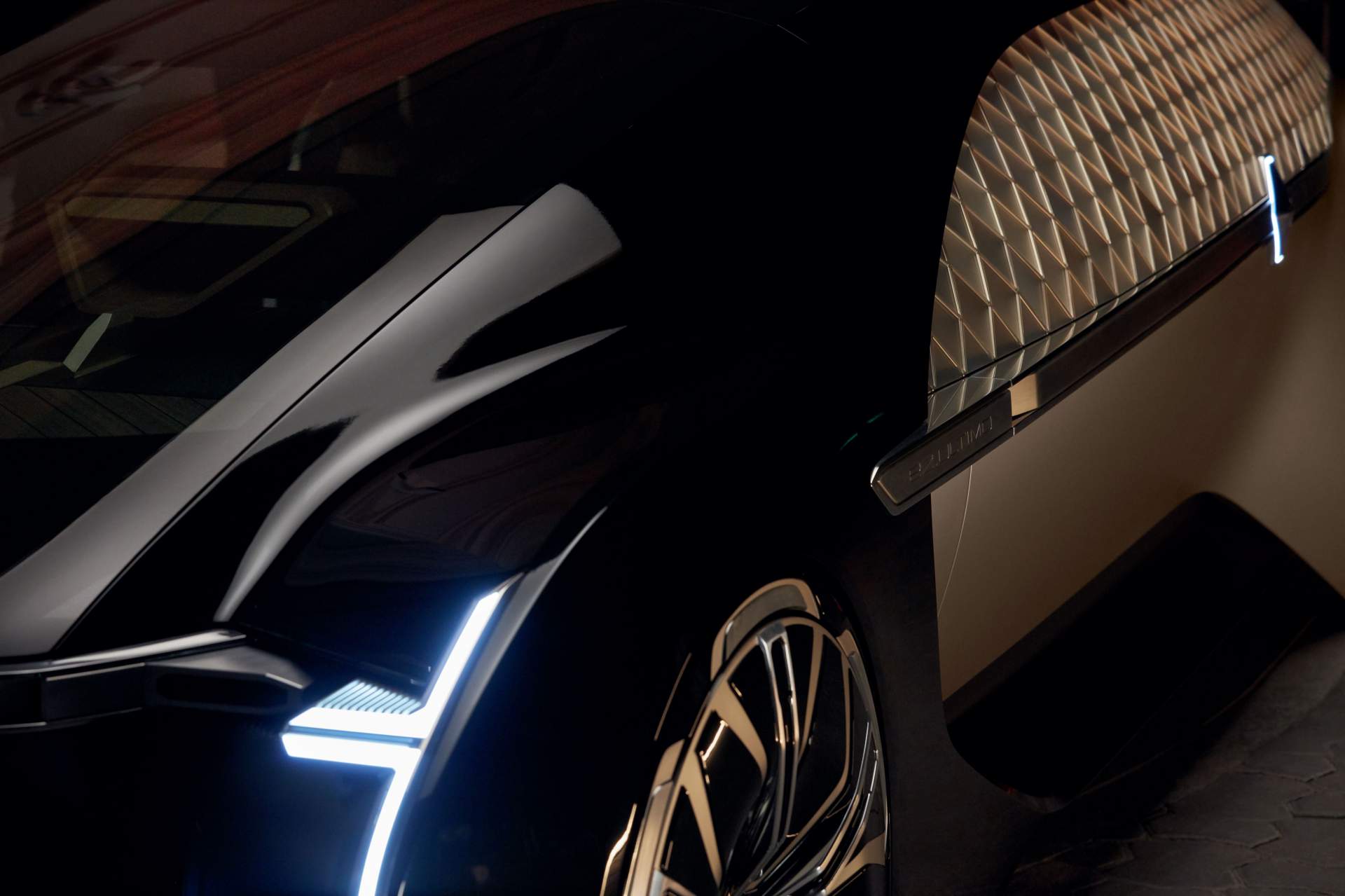 Renault EZ Ultimo Concept 17 Renault EZ-Ultimo Concept Envisions Self-Driving Luxury Lounge