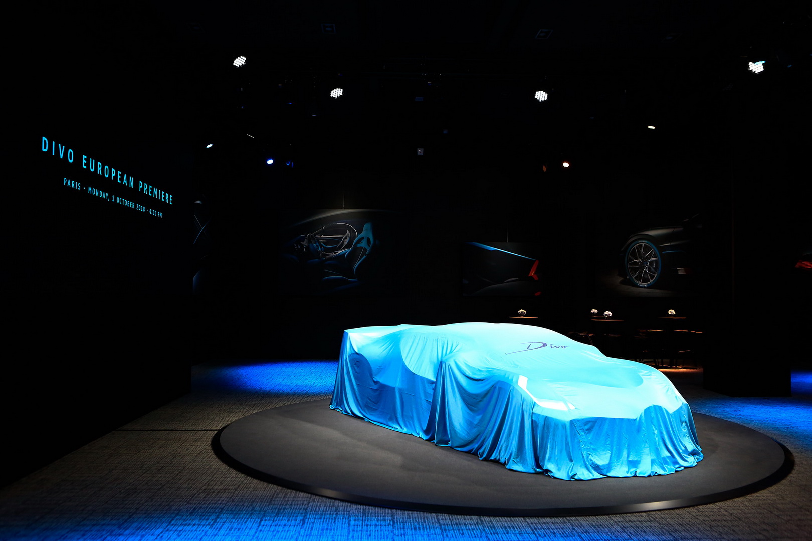 Bugatti Divo Bugatti Divo Looks Spectacular Under Any Light, Check It Out In 92 Images From Paris