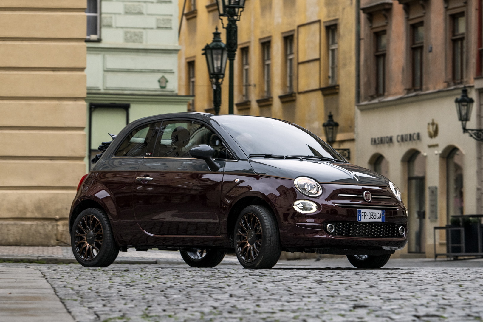 2019 fiat 500 collezione 5 Fiat Celebrates Autumn With New 500 Collezione Edition