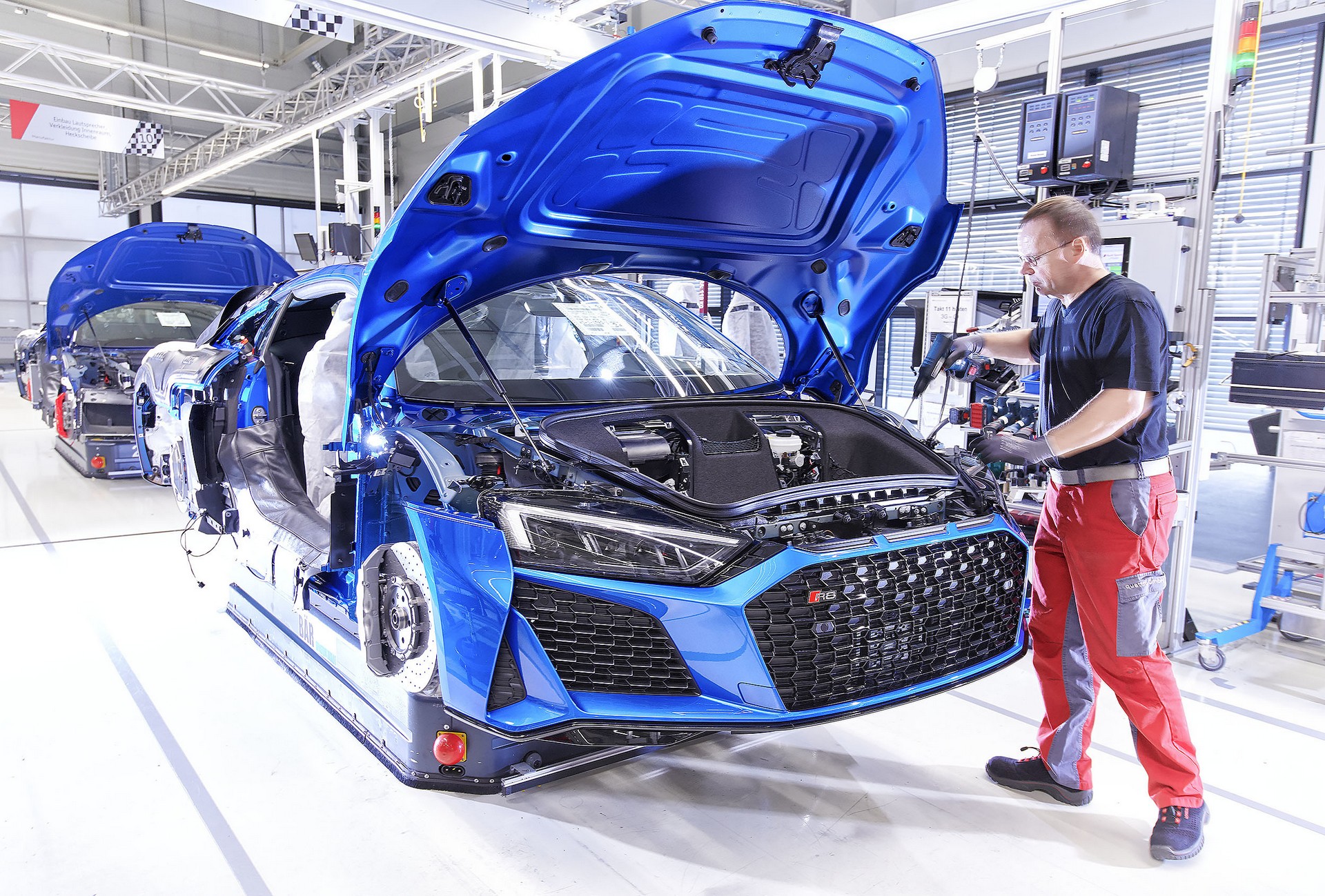 2019-Audi-R8-20 2019 Audi R8 Debuts With Sportier Styling And More Powerful V10 Engines
