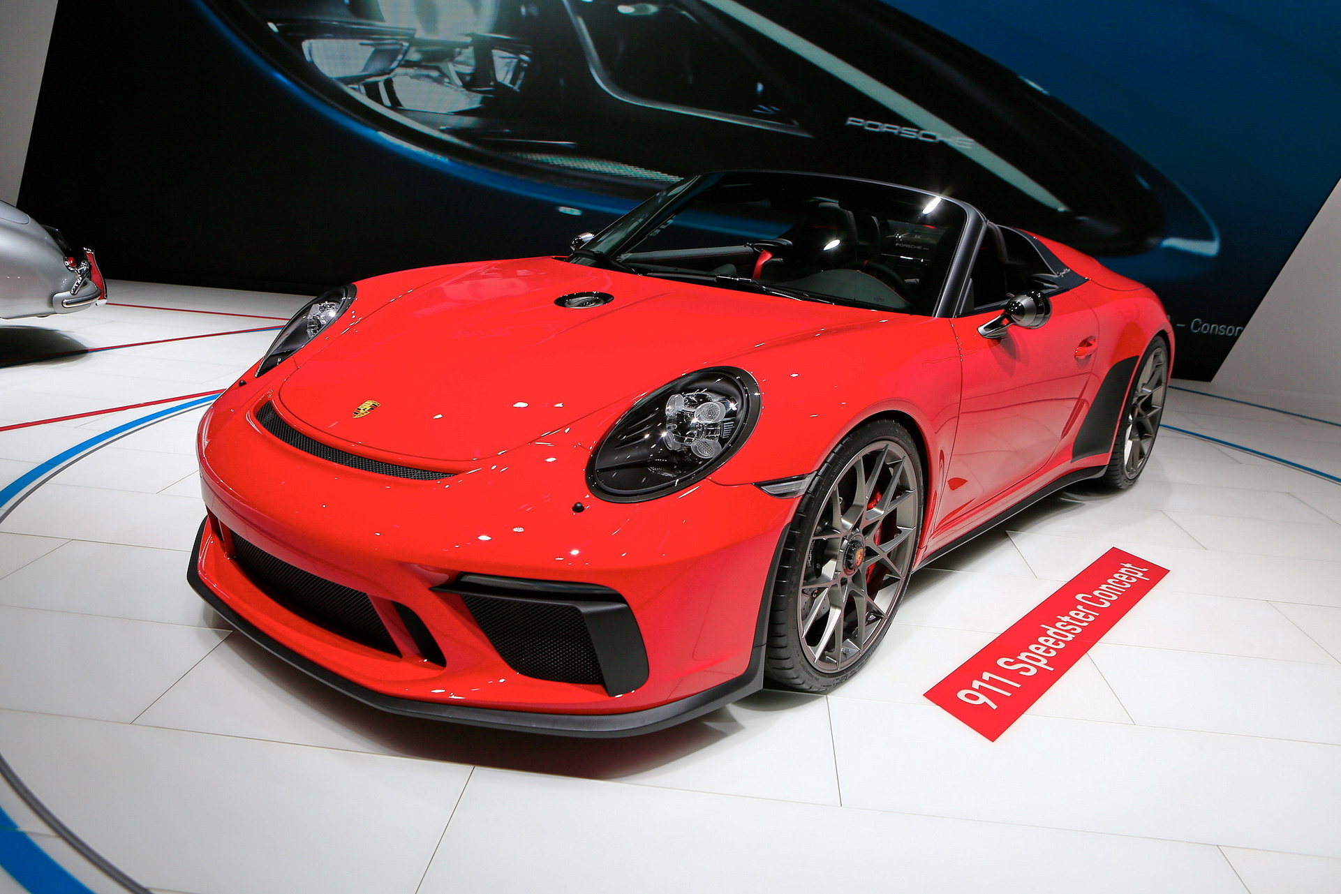 Porsche 11 2018 Paris Auto Show Gallery: Porsche