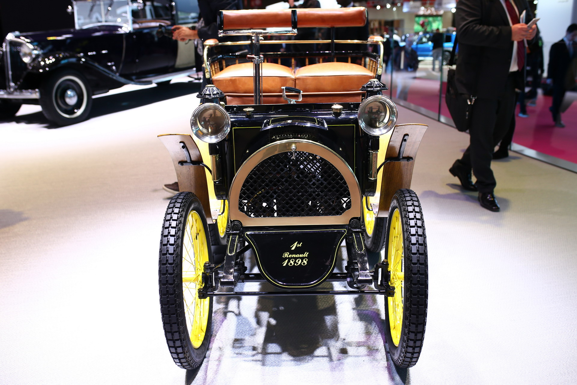 Renault 7d 2018 Paris Auto Show Gallery: Renault