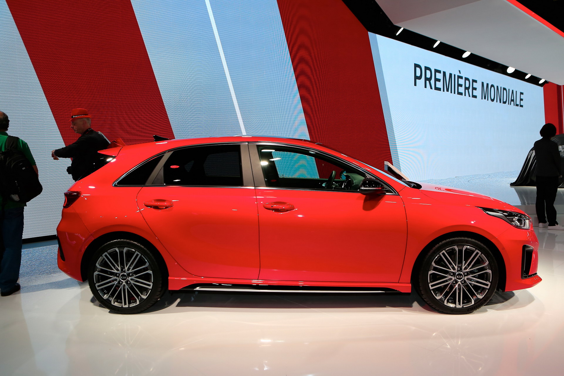 Kia 3 2018 Paris Auto Show Gallery: Kia