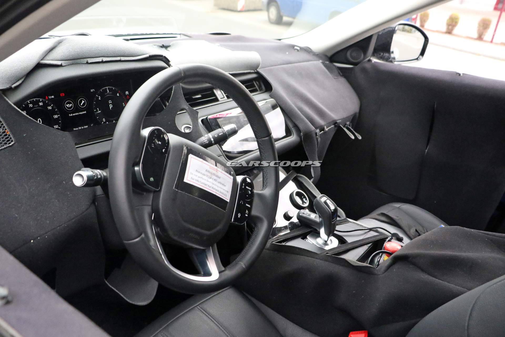 2019 Range Rover Evoque spy shots 15 2019 Range Rover Evoque Looks Like A Baby Velar Inside Too